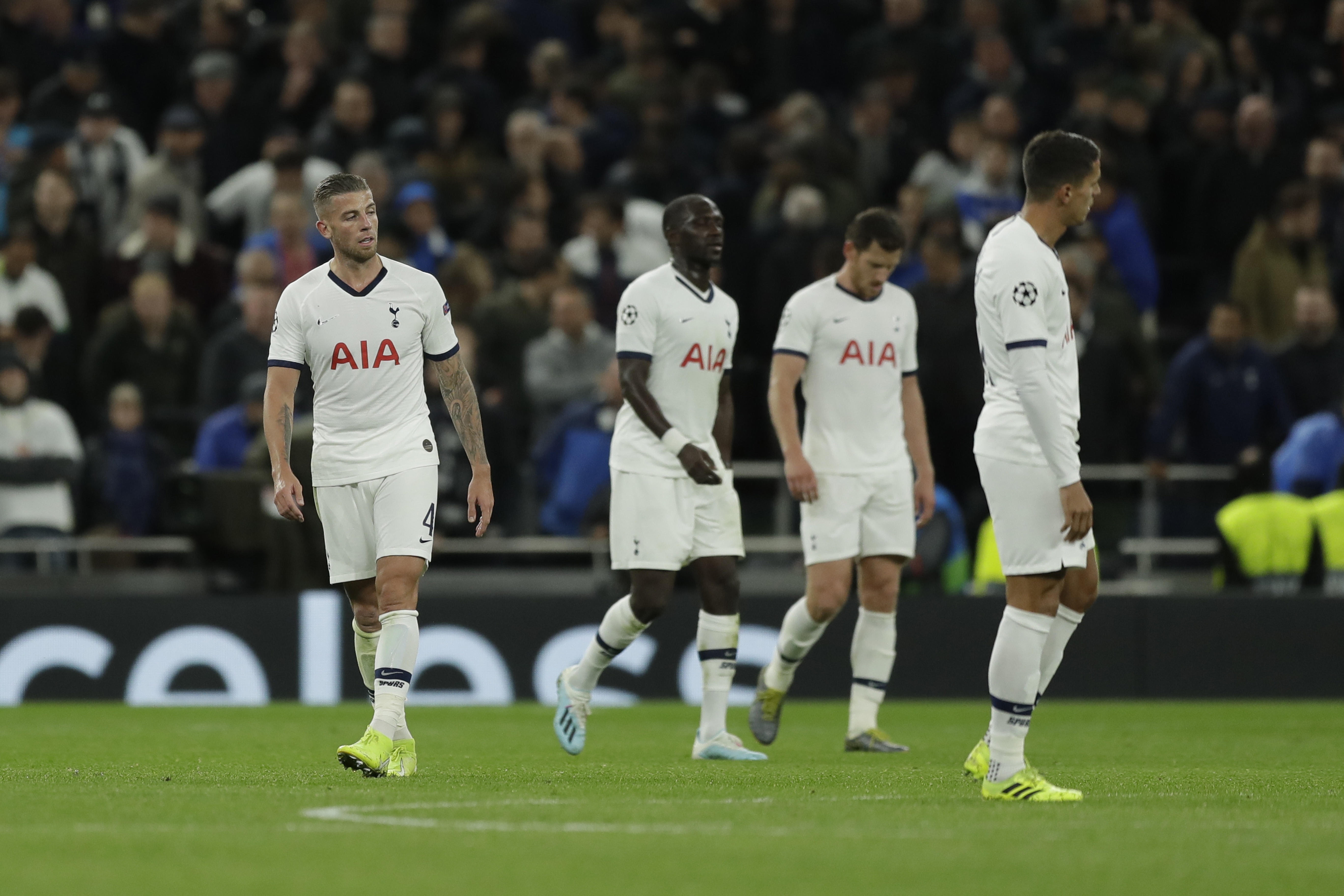 Tottenham loses 7-2 to Bayern; Real Madrid salvages CL draw