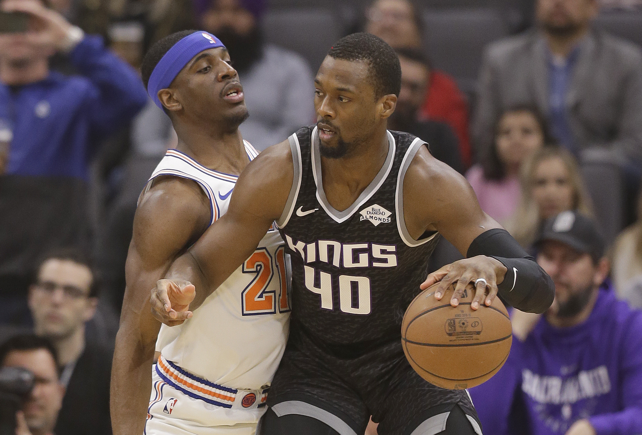 Barnes has best game with Kings in 115-108 win over Knicks