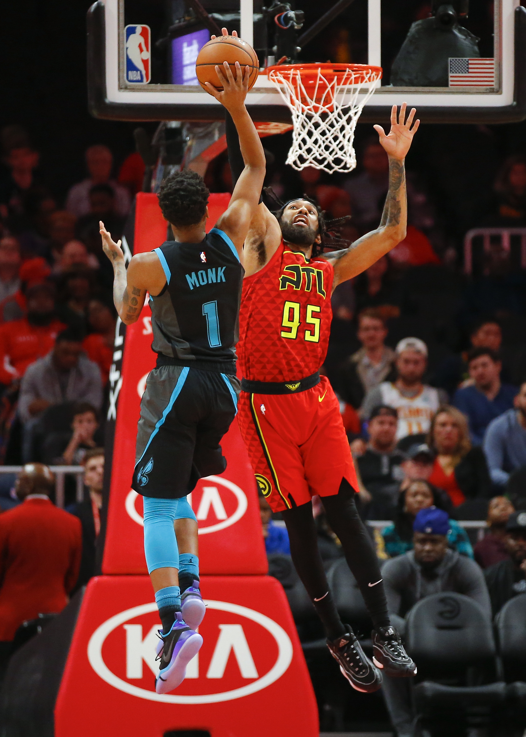 John Collins helps Hawks snap 10-game skid