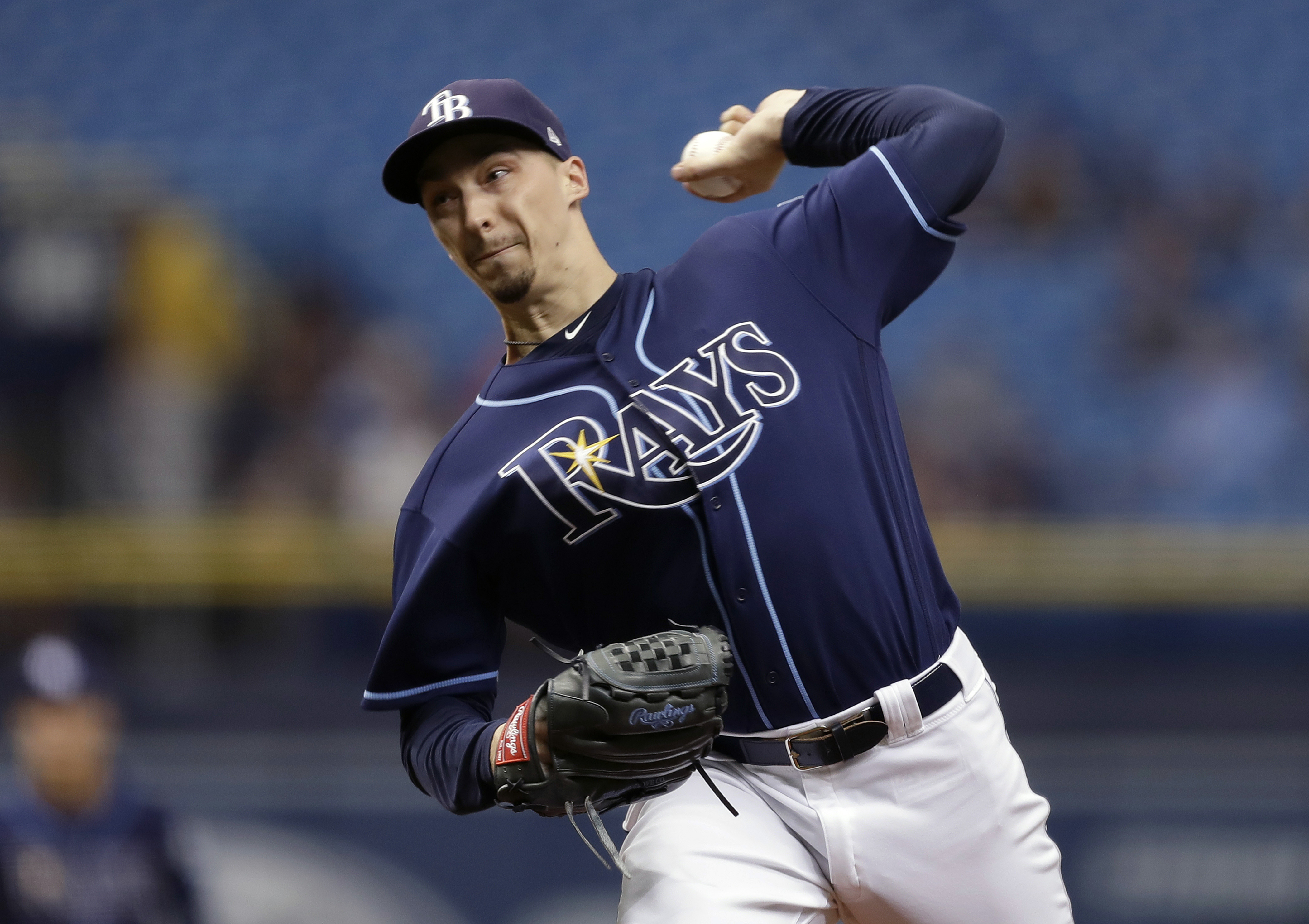 Rays’ Snell has no-hitter through 6 innings against Indians