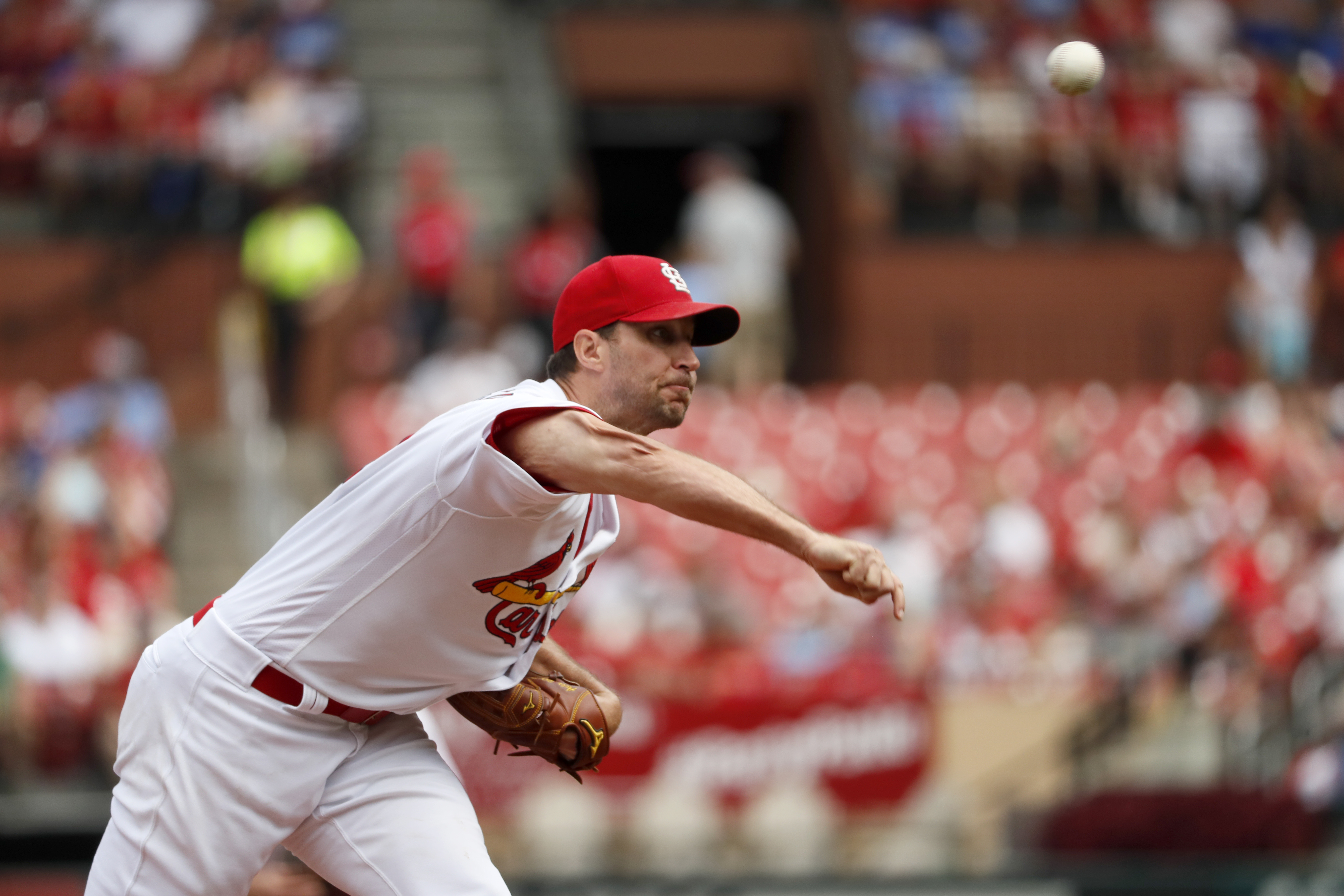 Wainwright leads surging Cardinals to 3-1 win over Giants