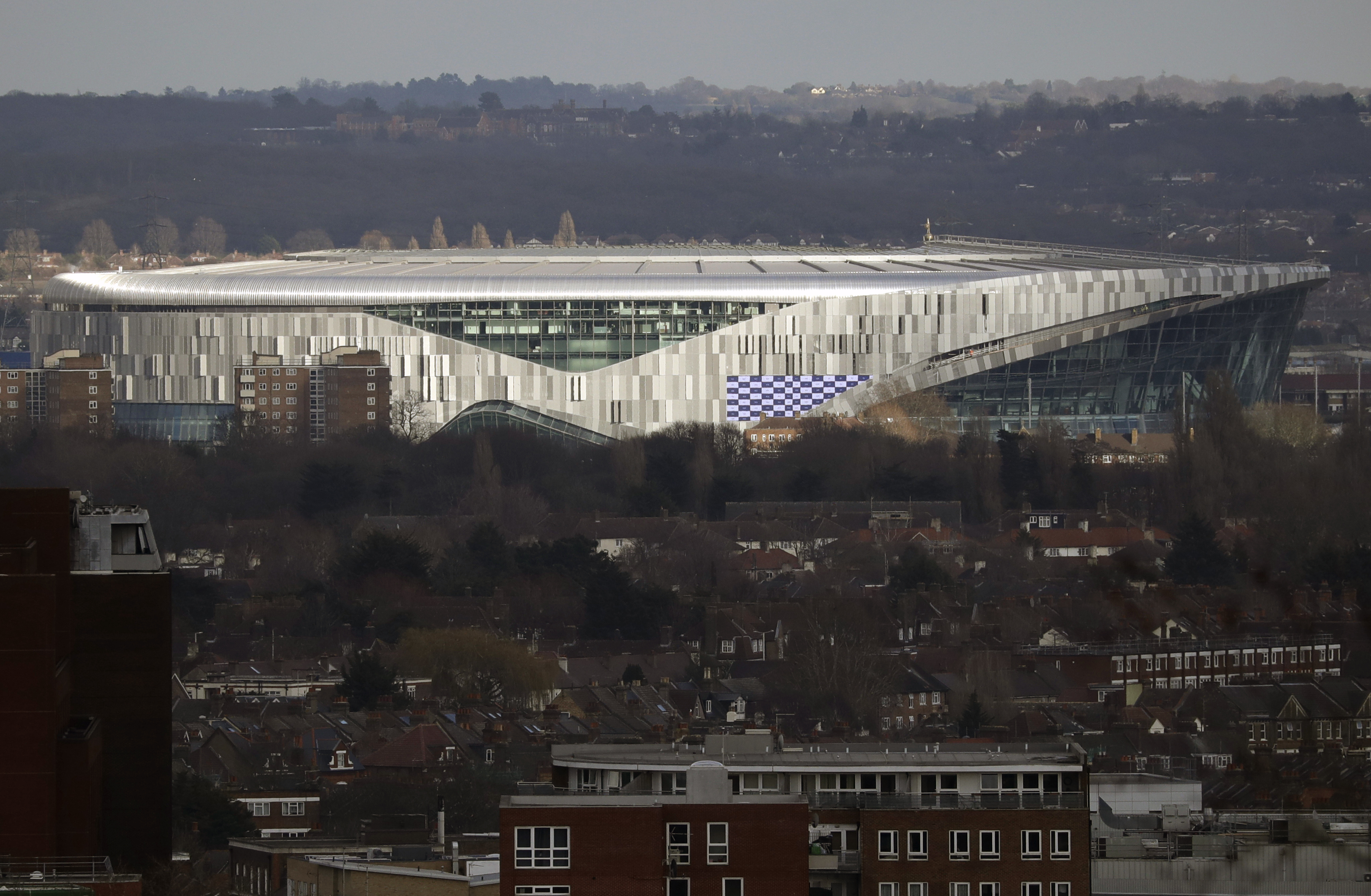 Tottenham to move into new stadium in early April