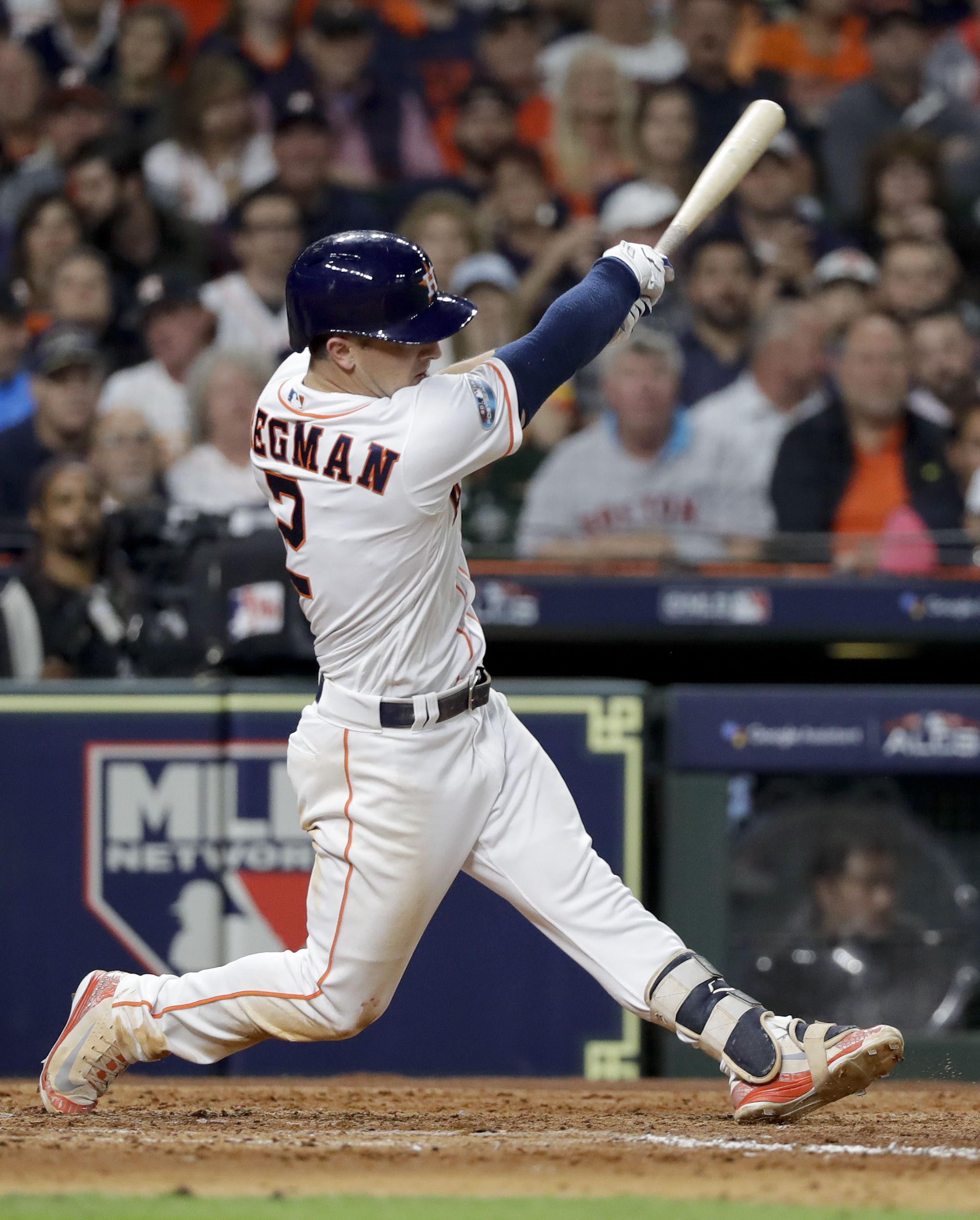 Houston 3B Bregman moves to leadoff spot for Game 4 of ALCS