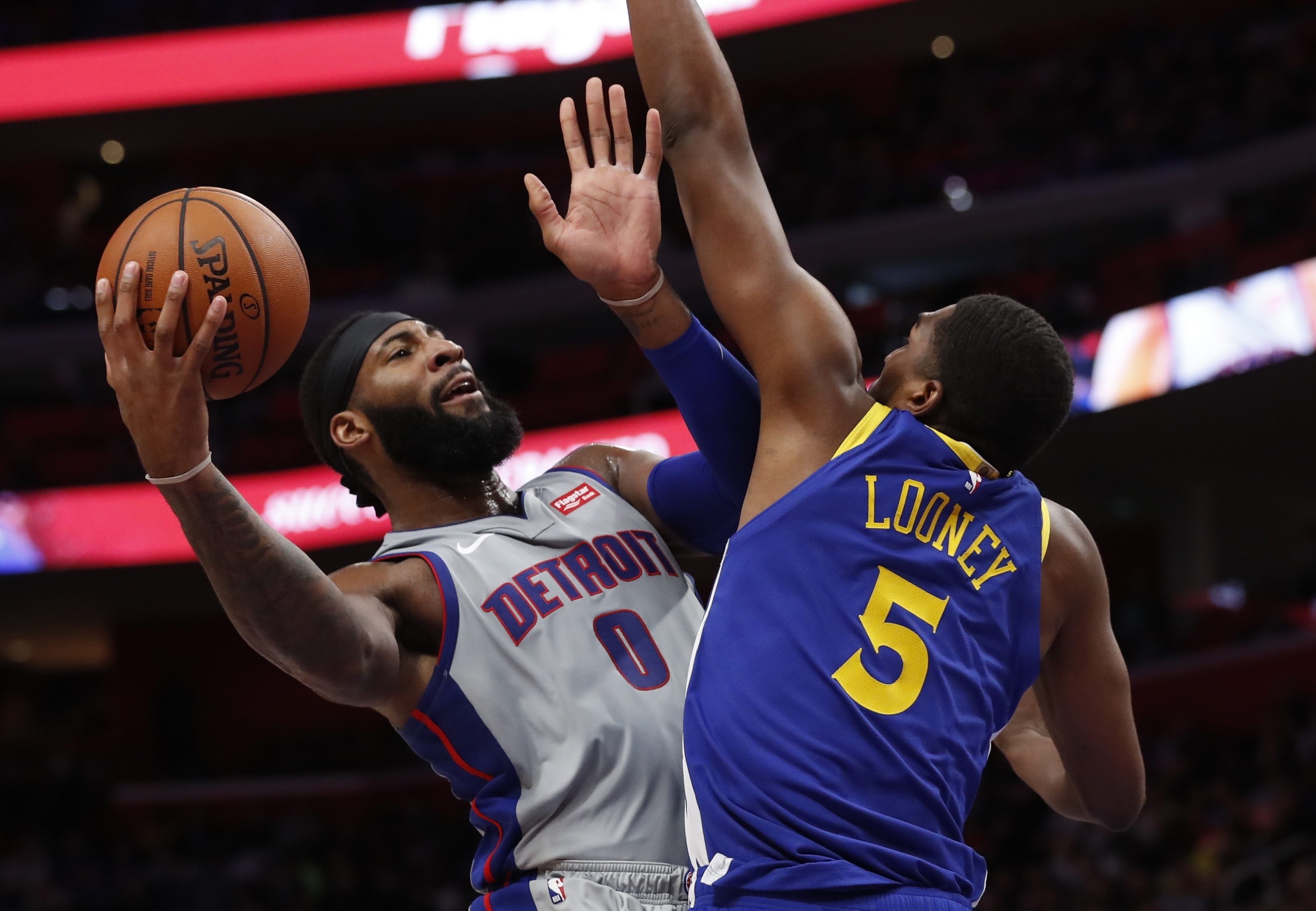 Griffin, Drummond lead Pistons over Curry, Warriors 111-102