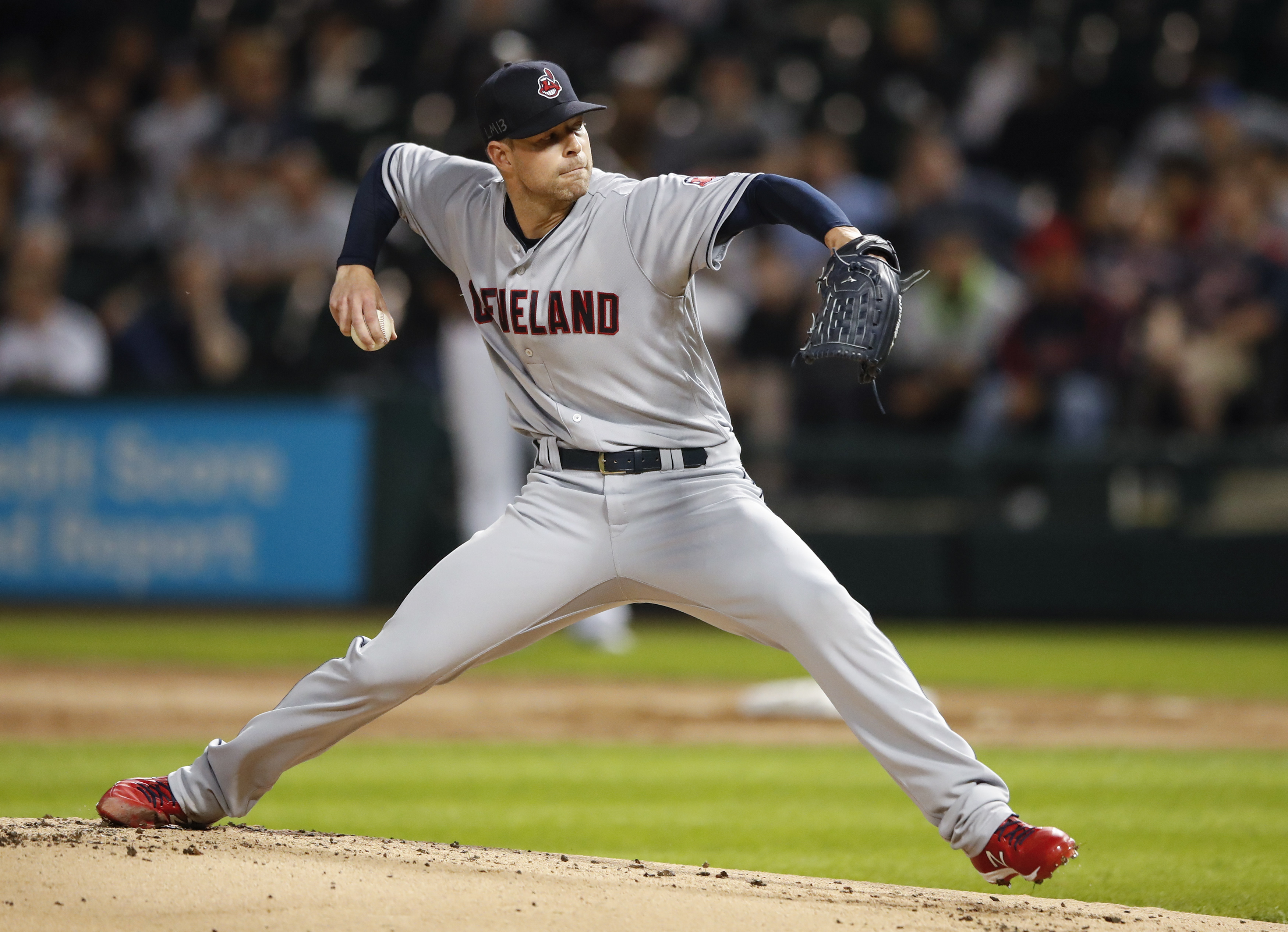 Kluber wins his 20th as Indians beat White Sox 4-0