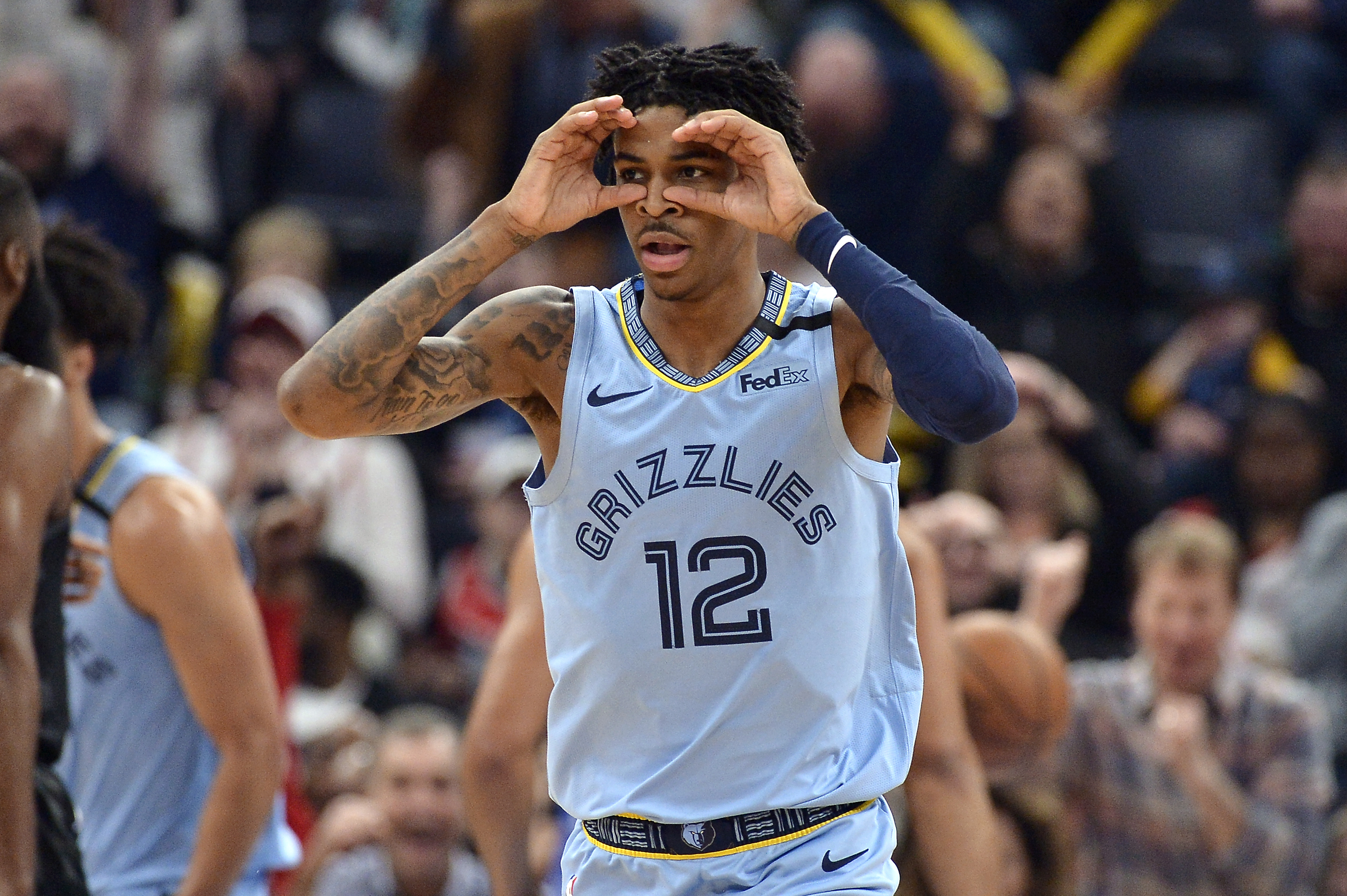 Morant leads Grizzlies past Rockets 121-110 for 6th straight