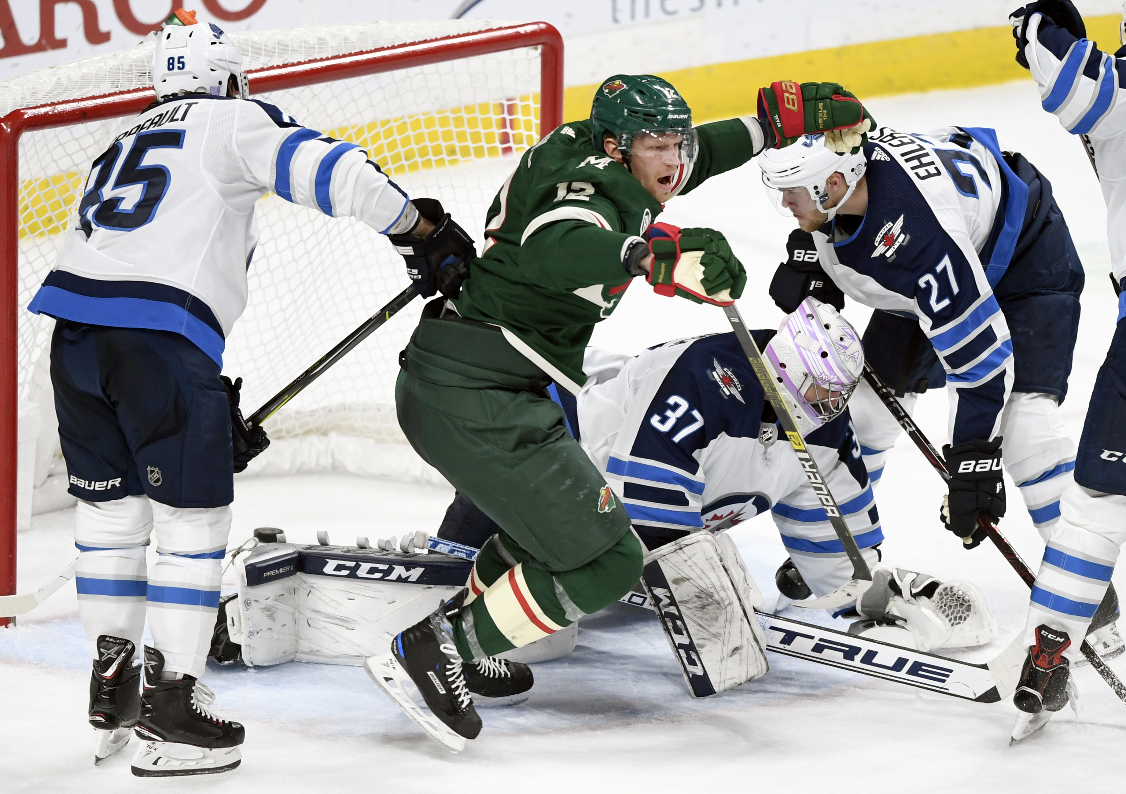 Staal caps Wild comeback in 4-2 win against Jets