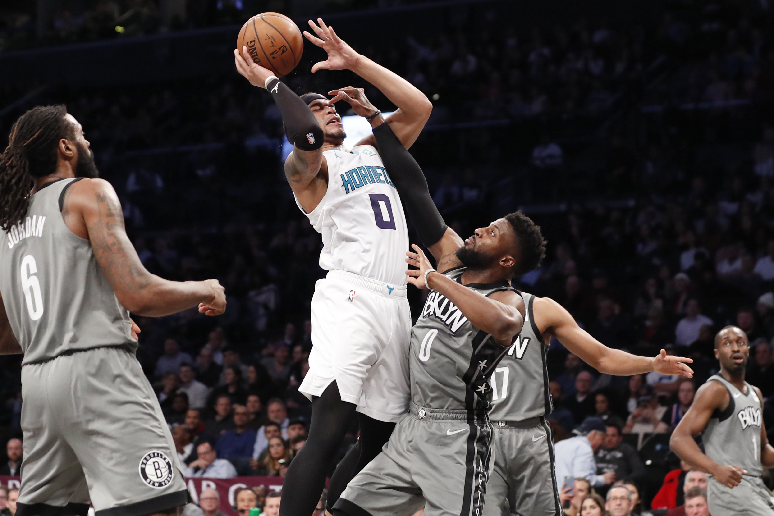 Graham scores 40, Hornets rally to beat Nets 113-108