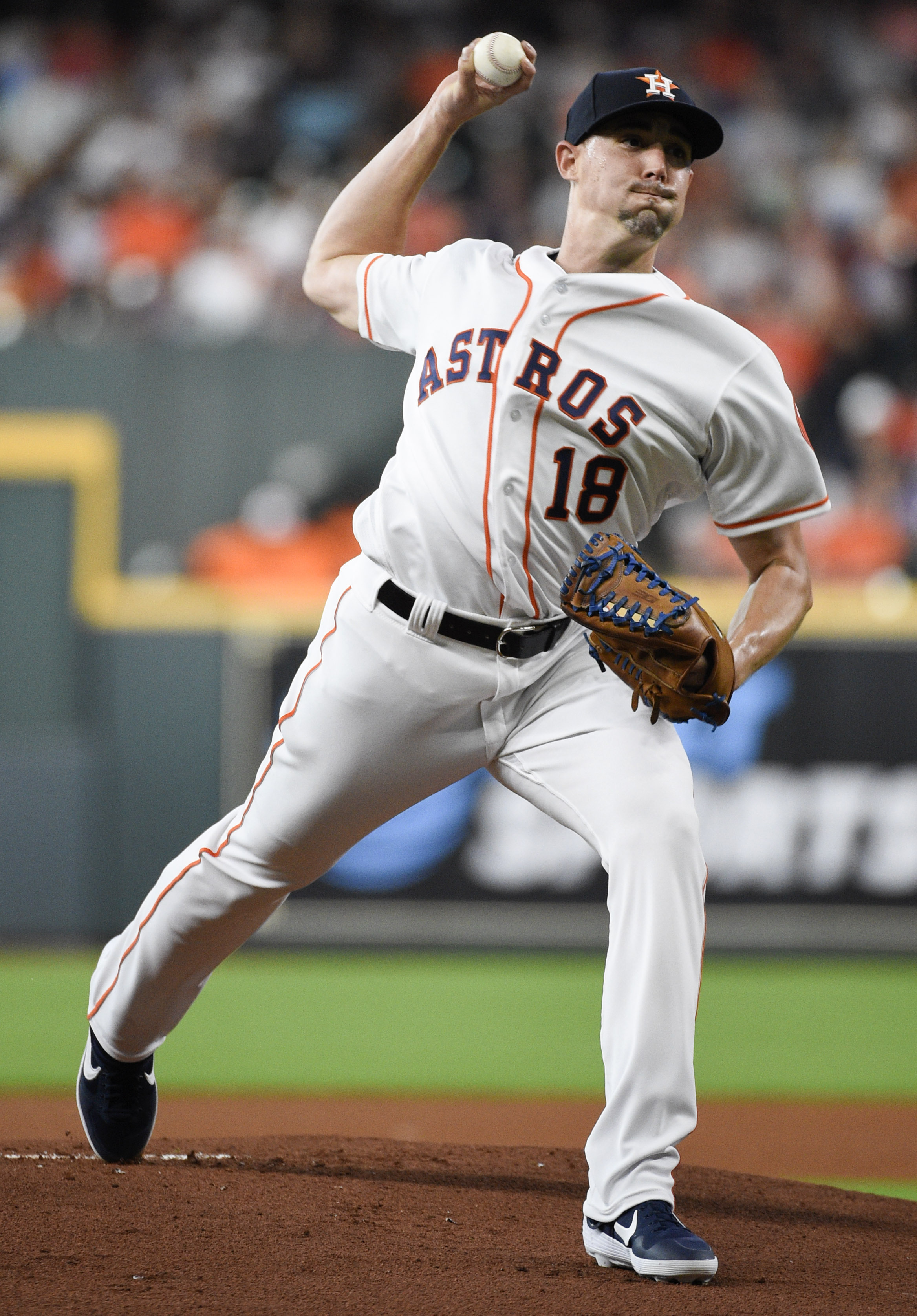 Astros have combined no-hitter through 8 against Mariners