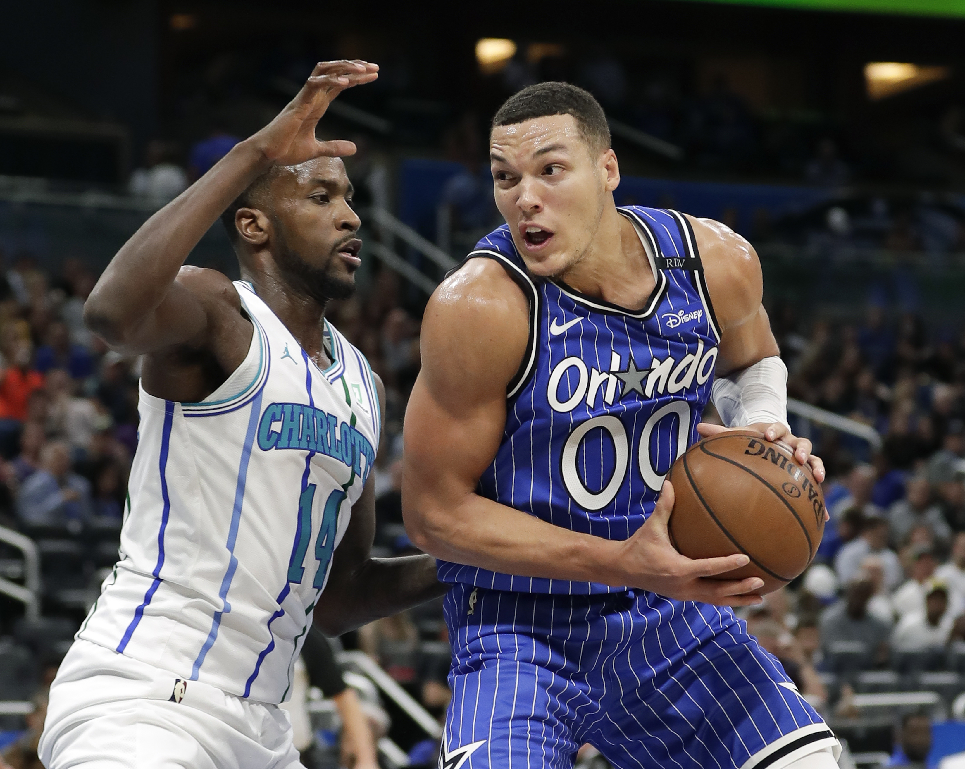 Walker leads Hornets to 120-88 rout over Magic