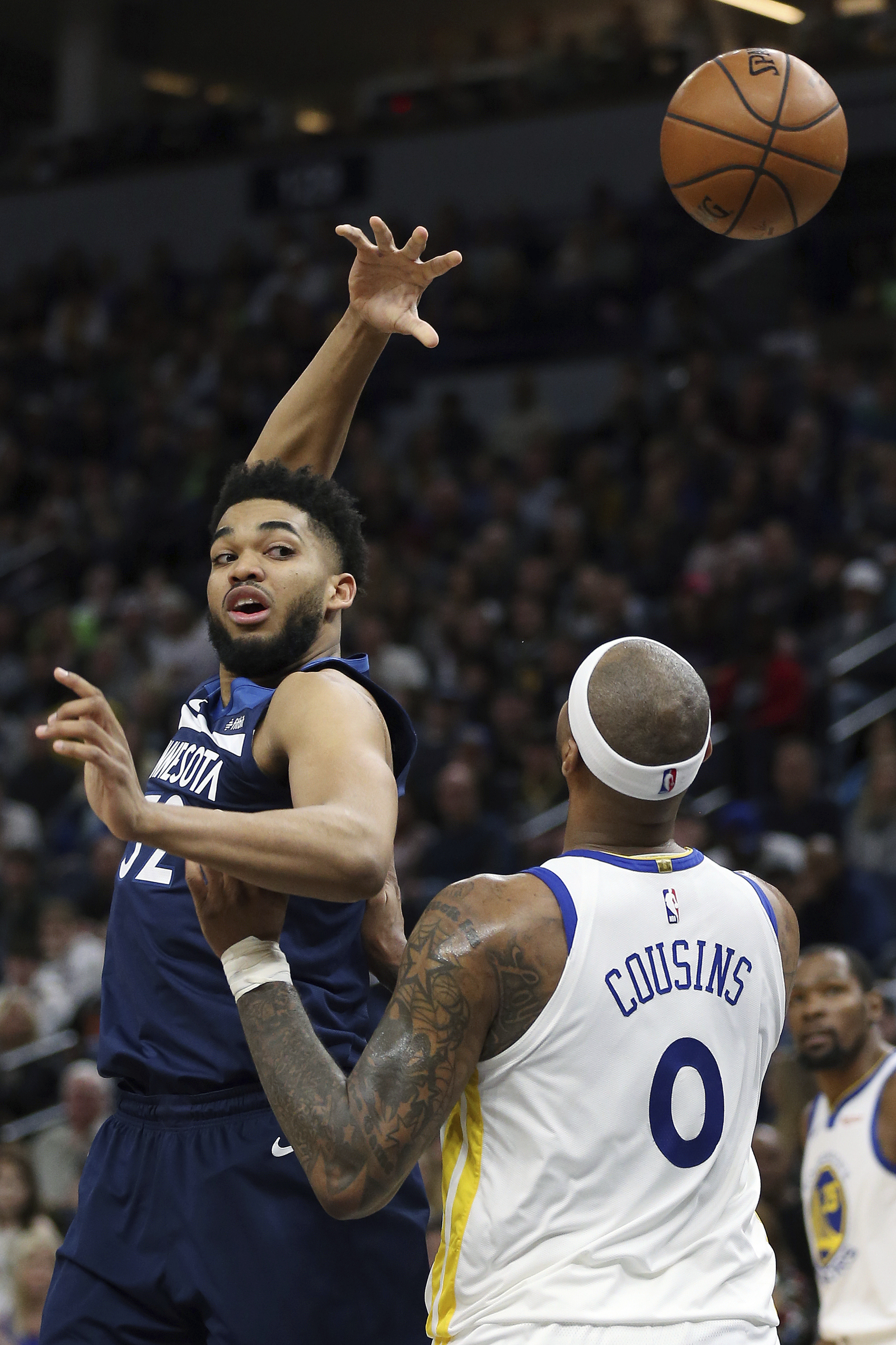 Towns’ free throw lifts Timberwolves over Warriors in OT