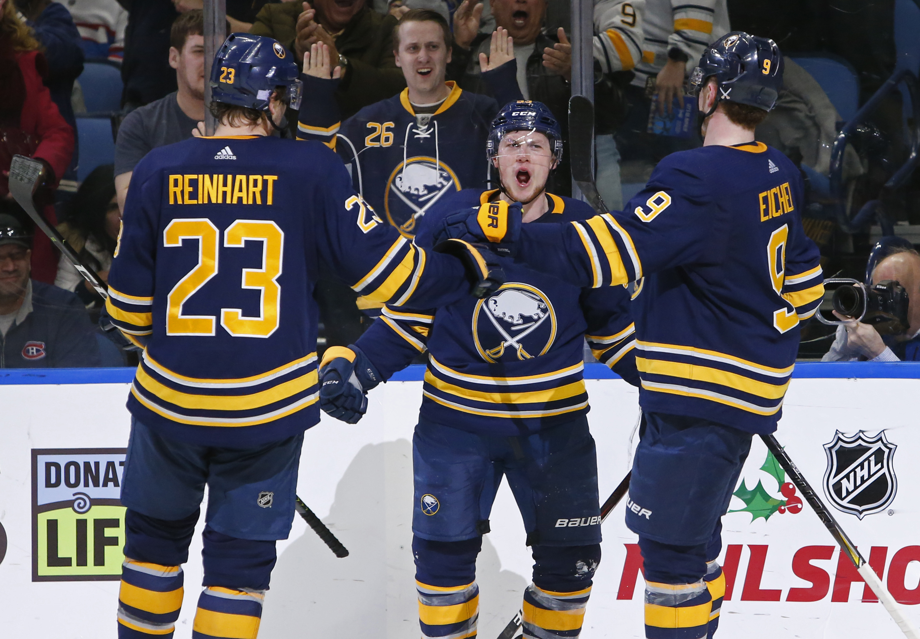 Sabres beat Canadiens 3-2 for 8th straight win