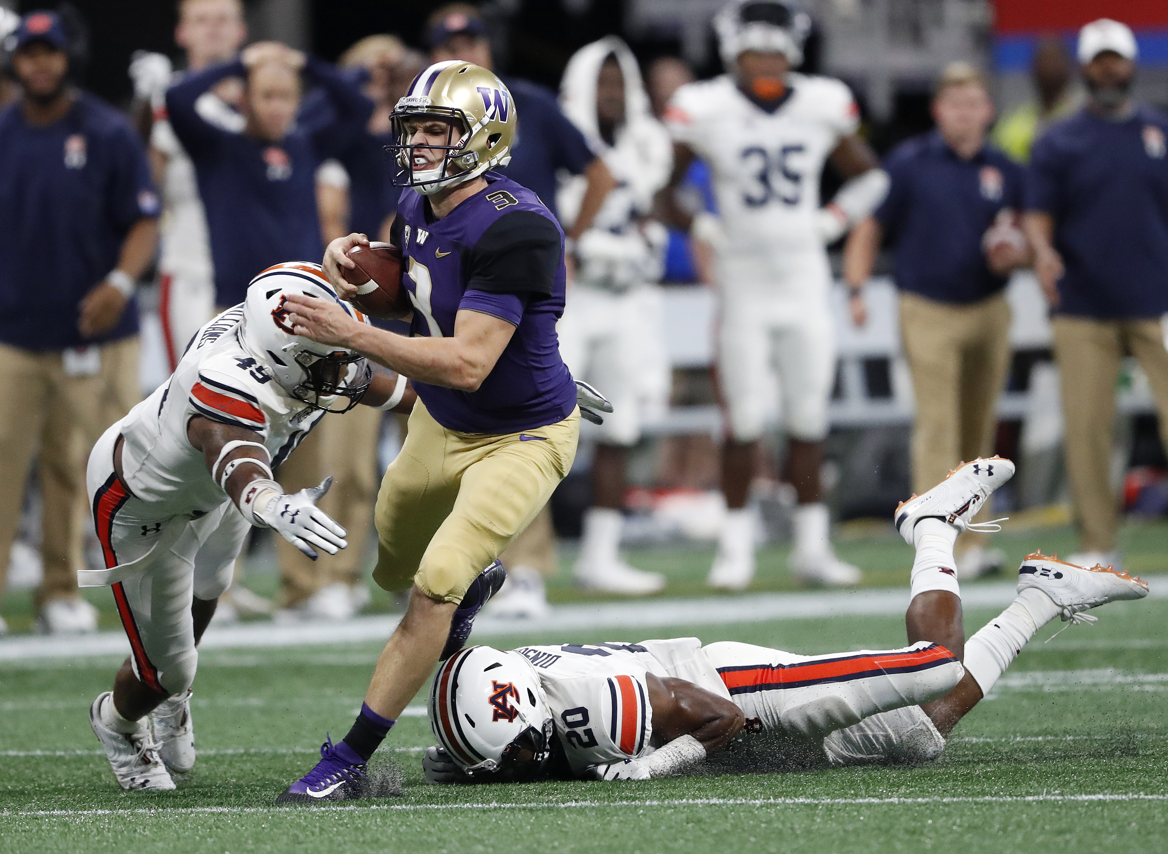 AP Top 25 Takeaways: Pac-12 down not out after UW loss