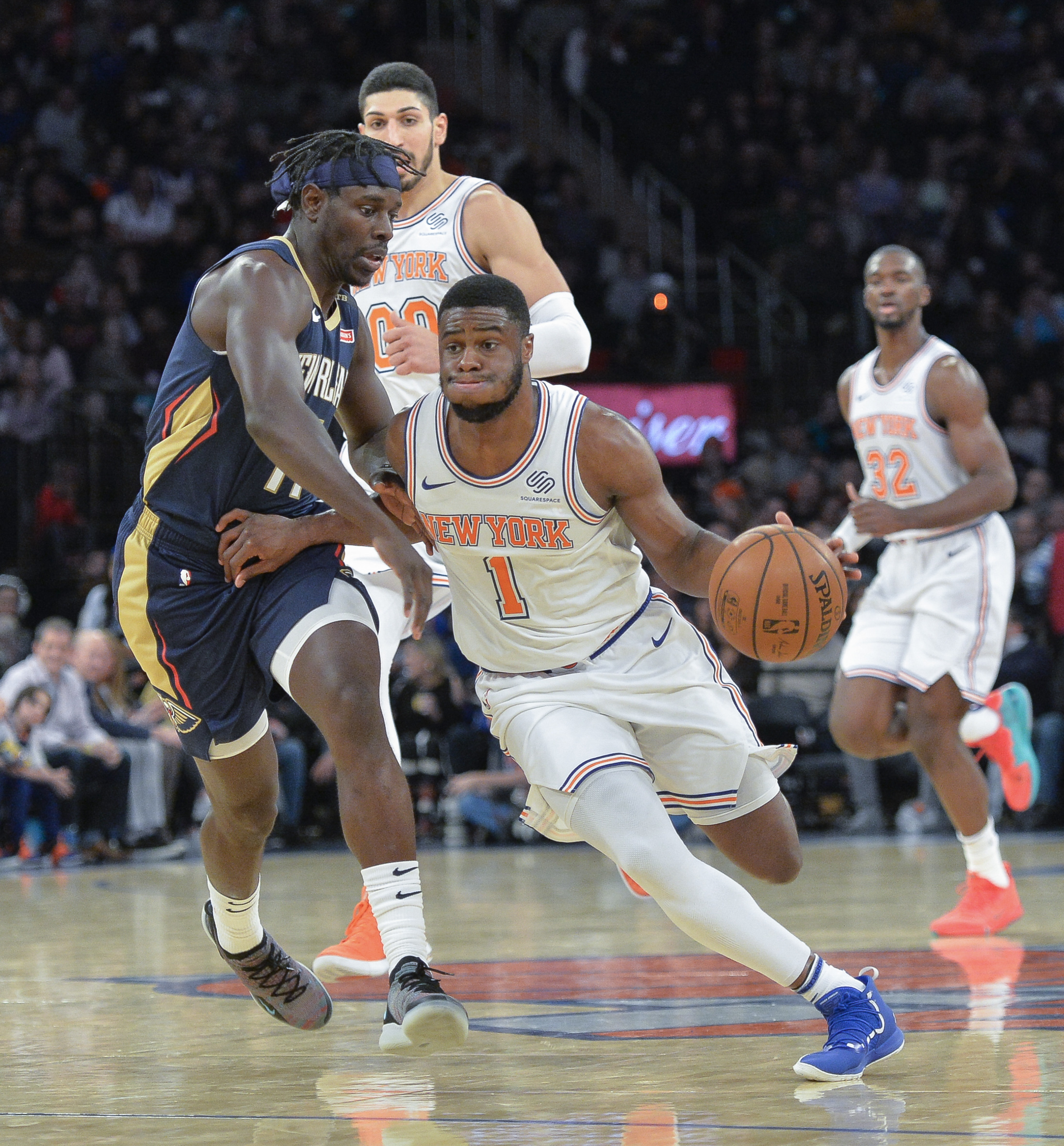 Knicks beat Pelicans, win consecutive games for first time