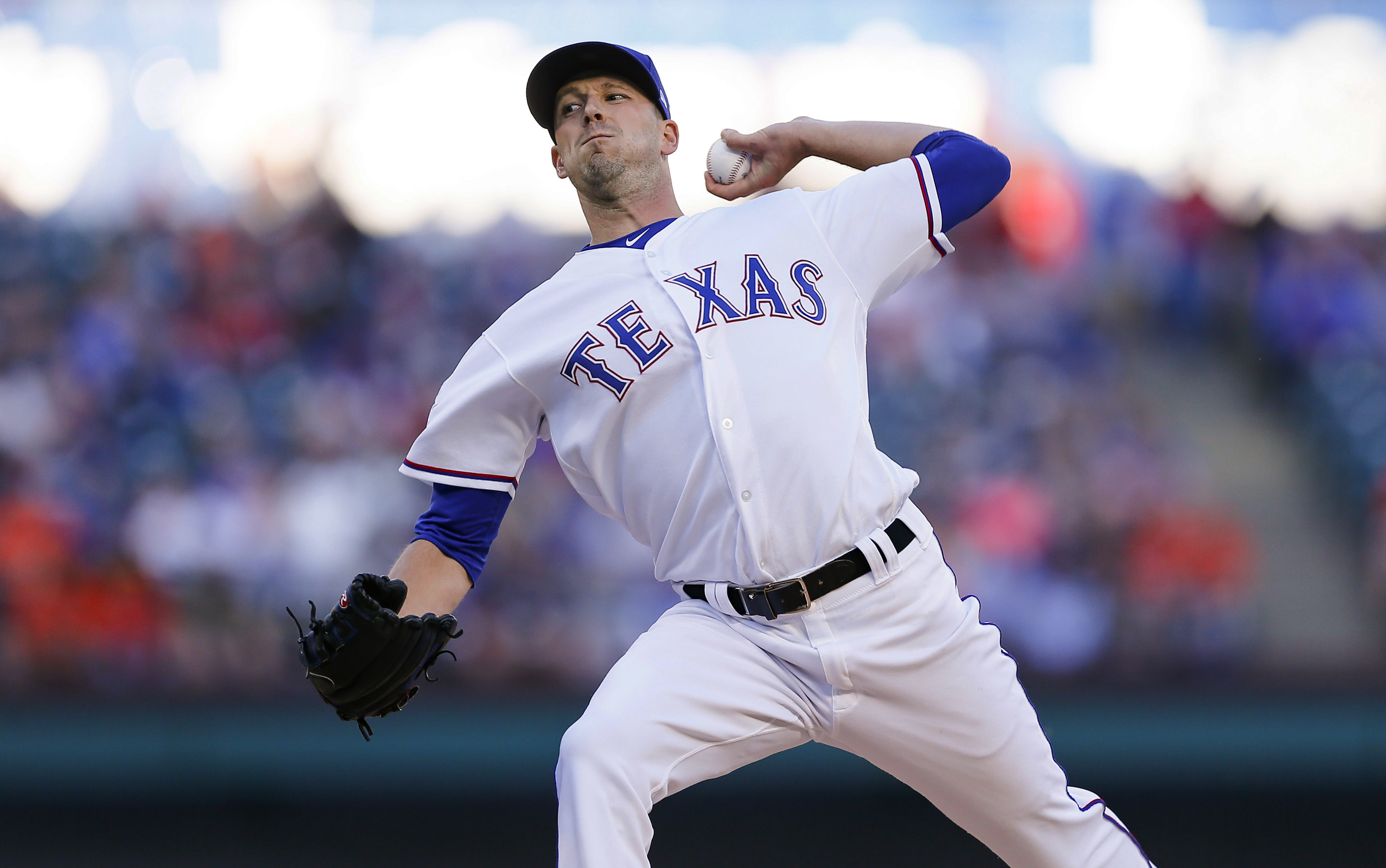 Drew Smyly sidelined by nerve tightness in pitching arm