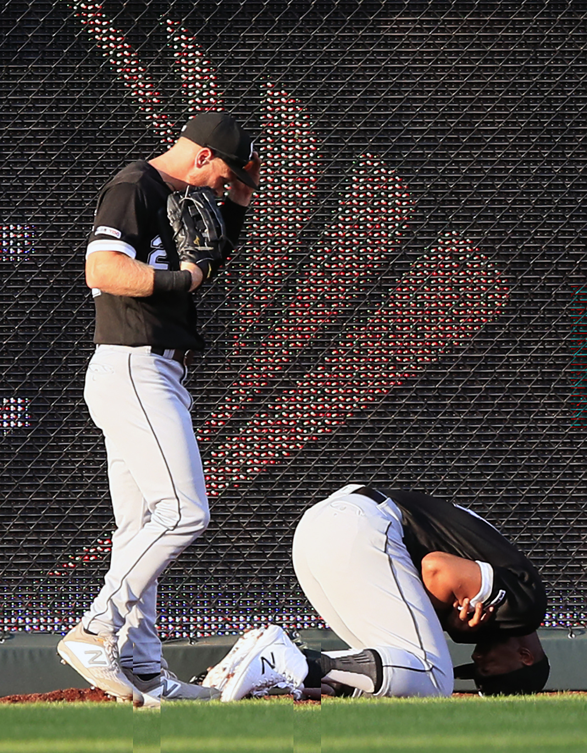 White Sox put Jiménez on IL with nerve contusion in arm