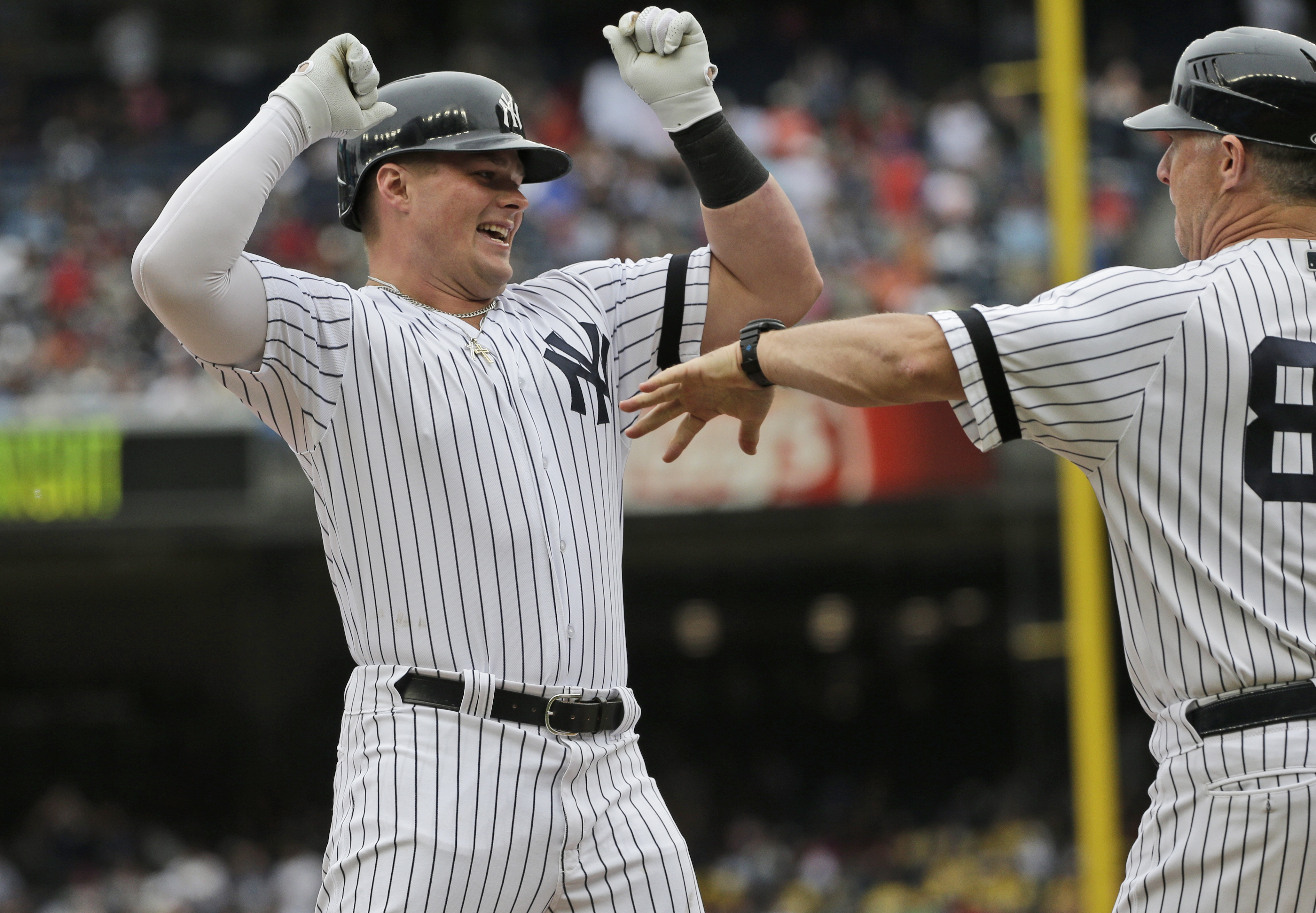 Yankees HRs jolt Paddack, Paxton fine in 7-0 win over Padres