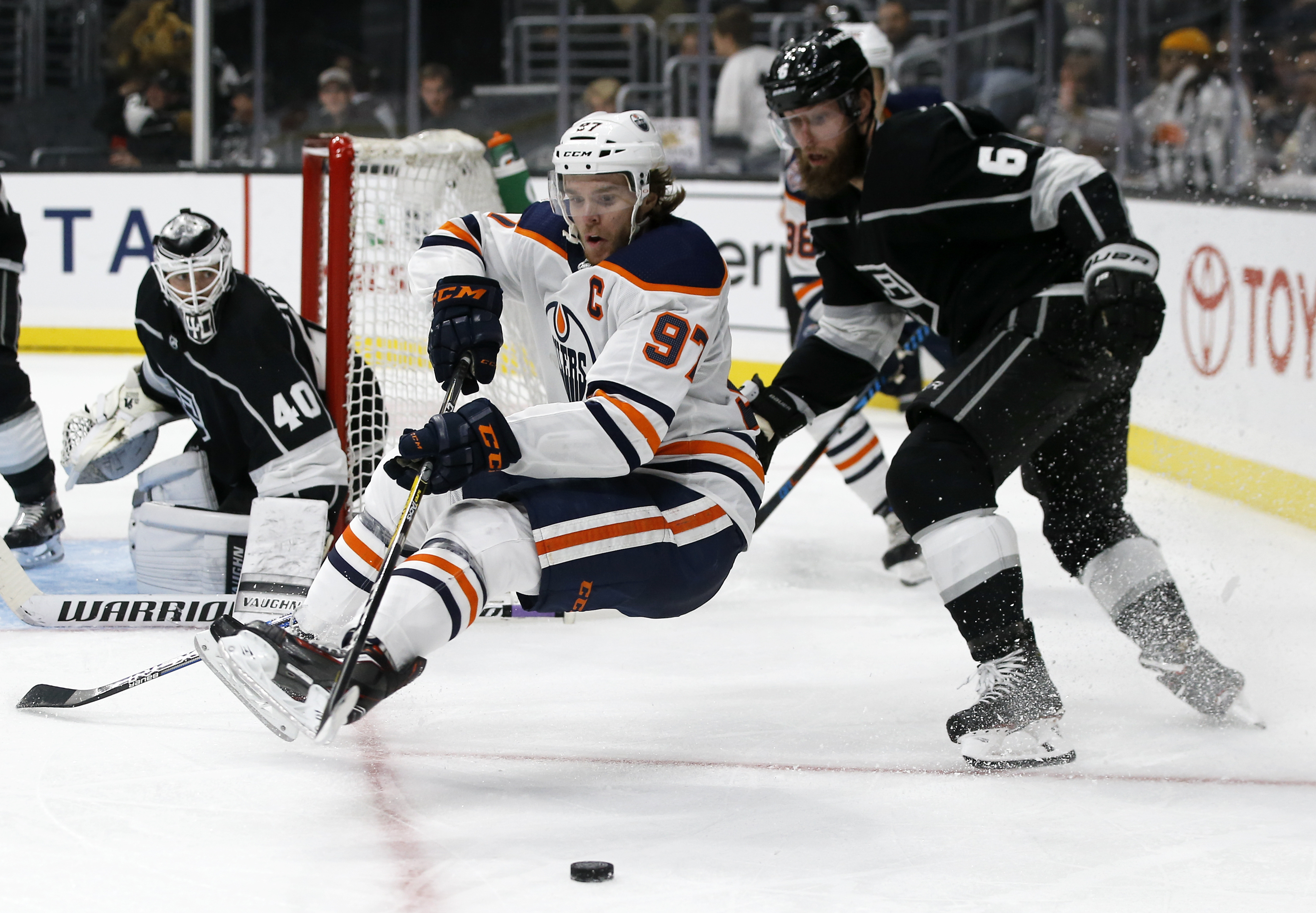 Brown’s hat trick helps Kings down Oilers 5-2