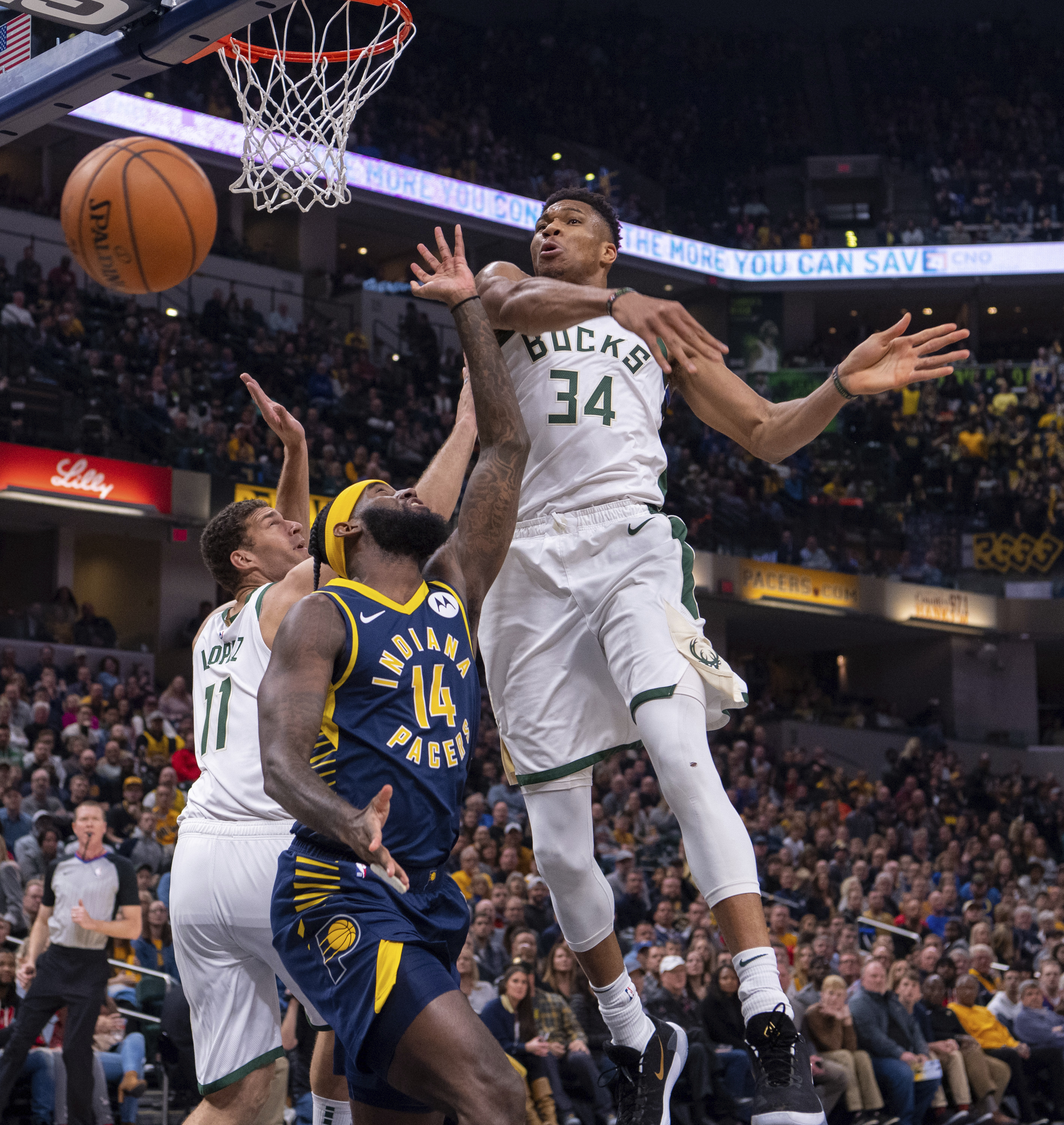 Antetokounmpo, Bucks rout Pacers 102-83