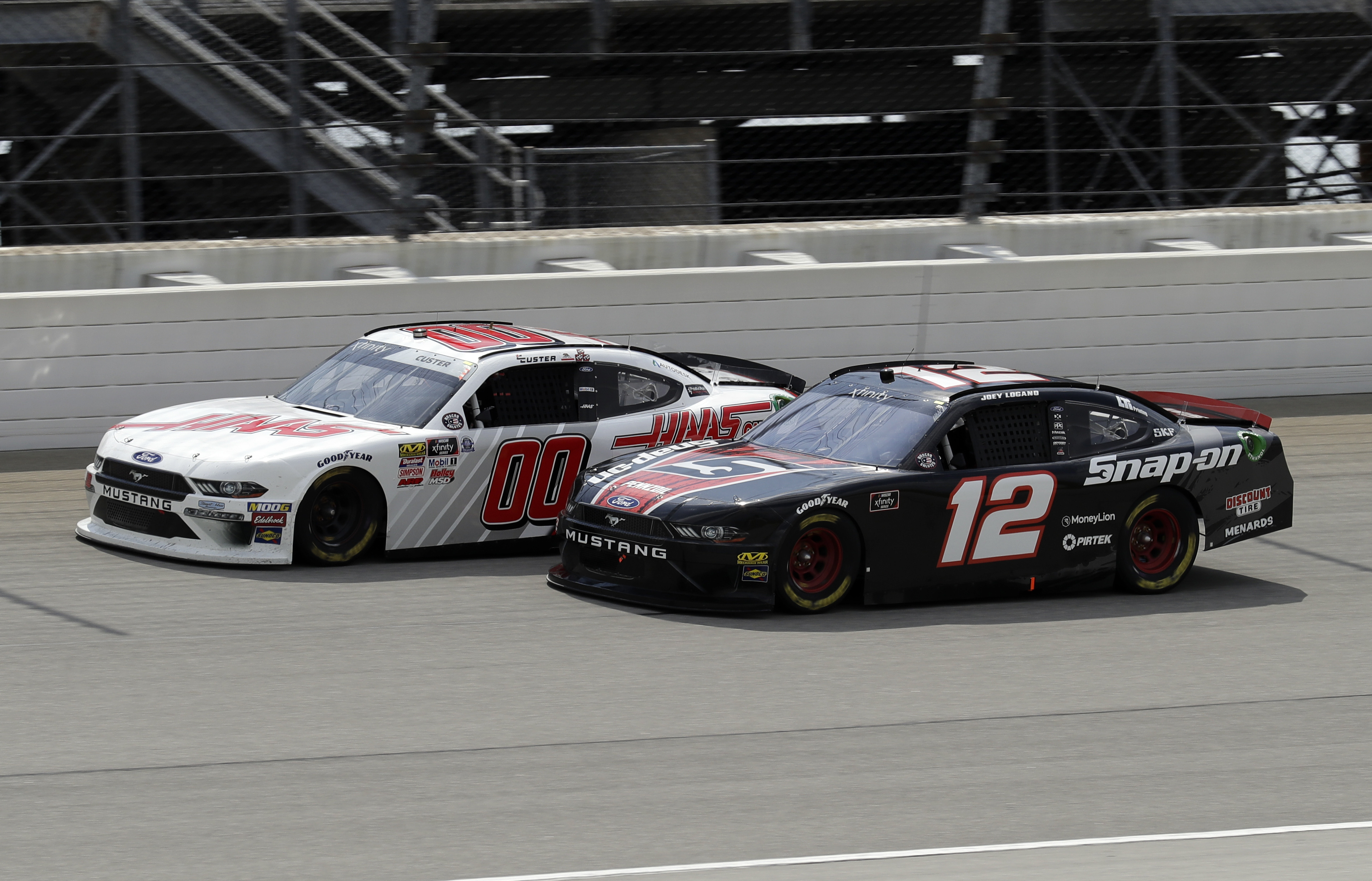 Custer wins at Chicagoland for 4th Xfinity Series victory