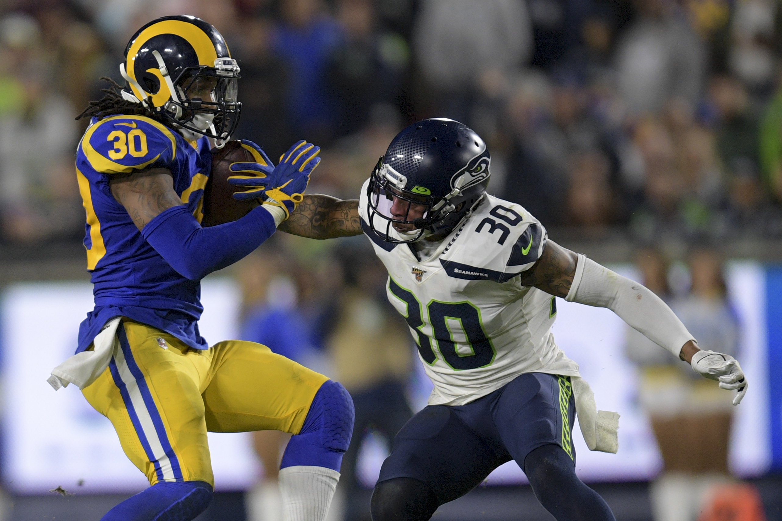 Rams stay in playoff hunt, end Seahawks' 5-game streak