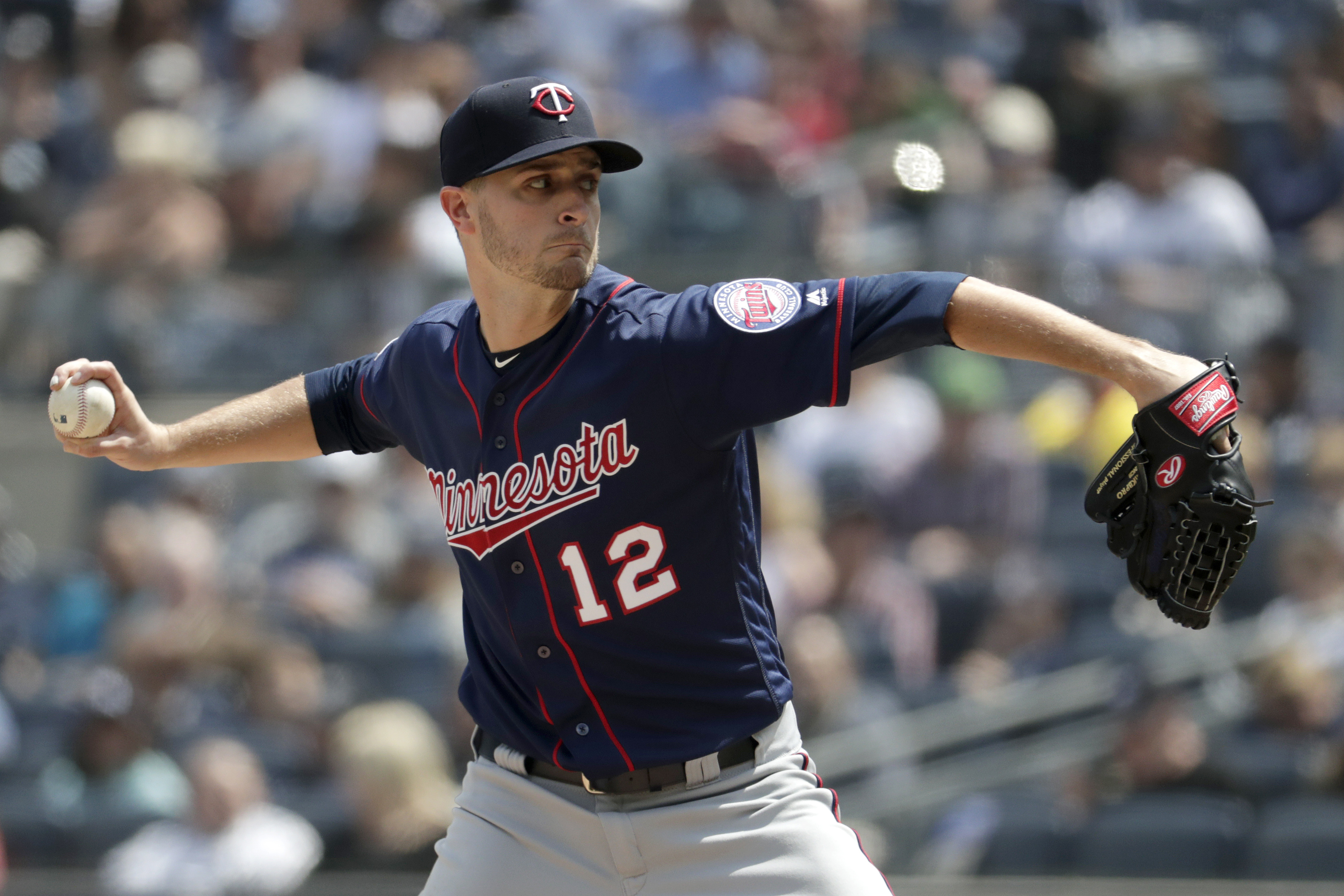 Odorizzi, Twins top Yankees 7-3; Andjuar 2 errors in return