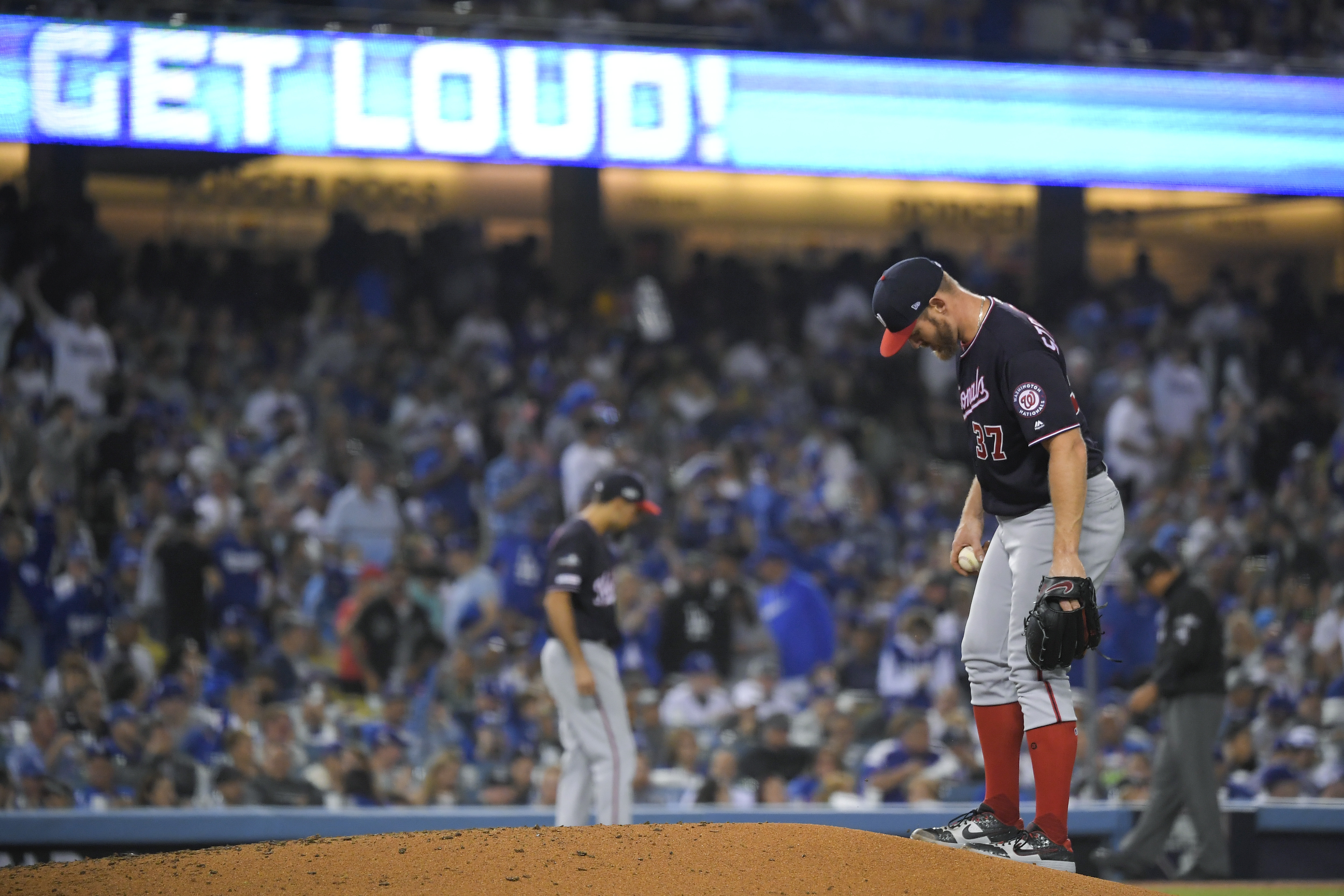 Strasburg, Scherzer pitch Nats past Dodgers to even NLDS