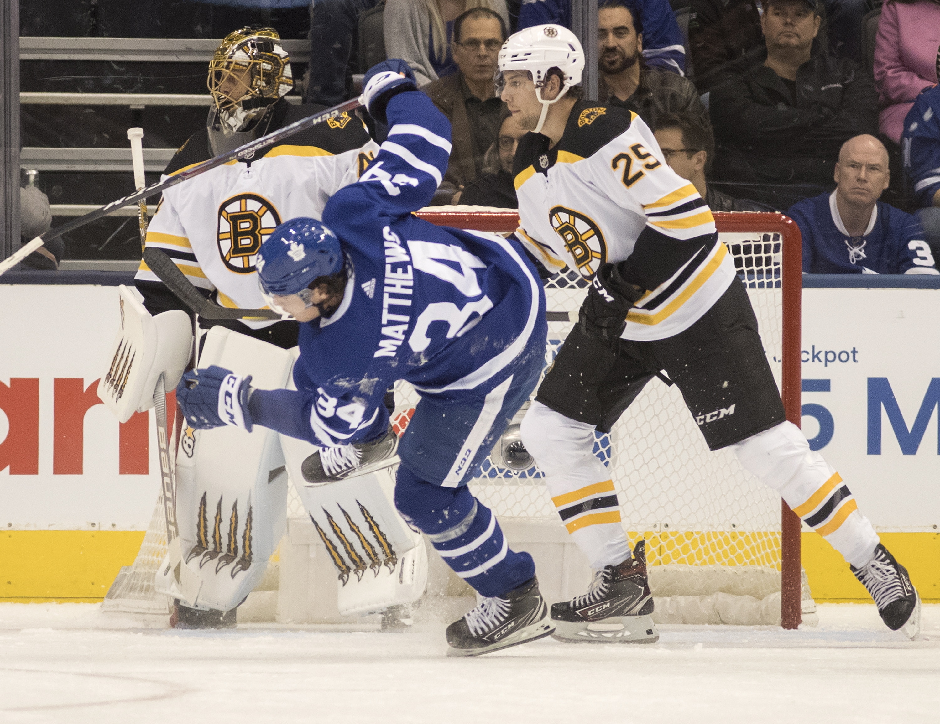 Rielly's 2nd goal lifts Maple Leafs past Bruins 4-3 in OT