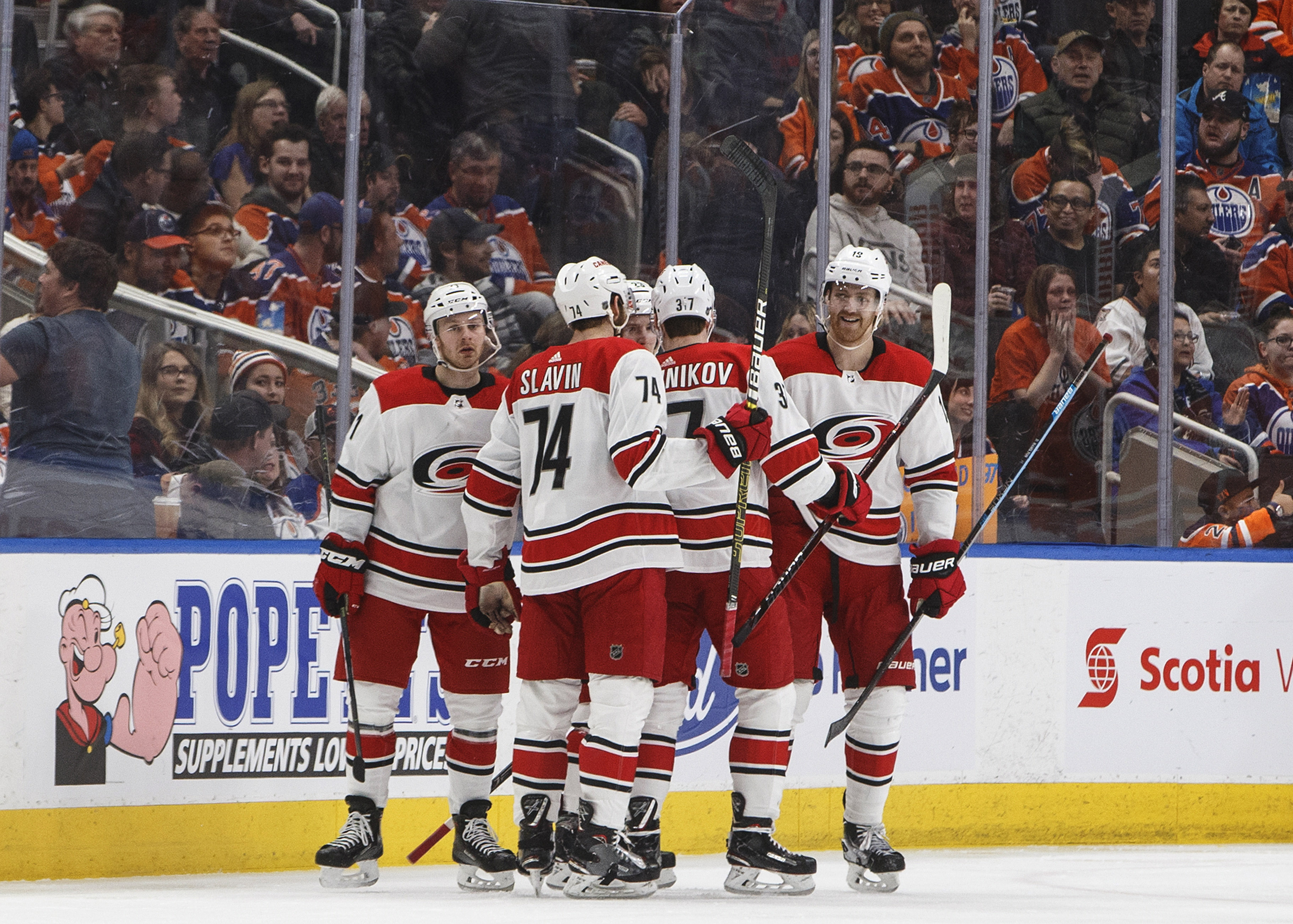 Niederreiter, Wallmark score lead Hurricanes past Oilers 7-4