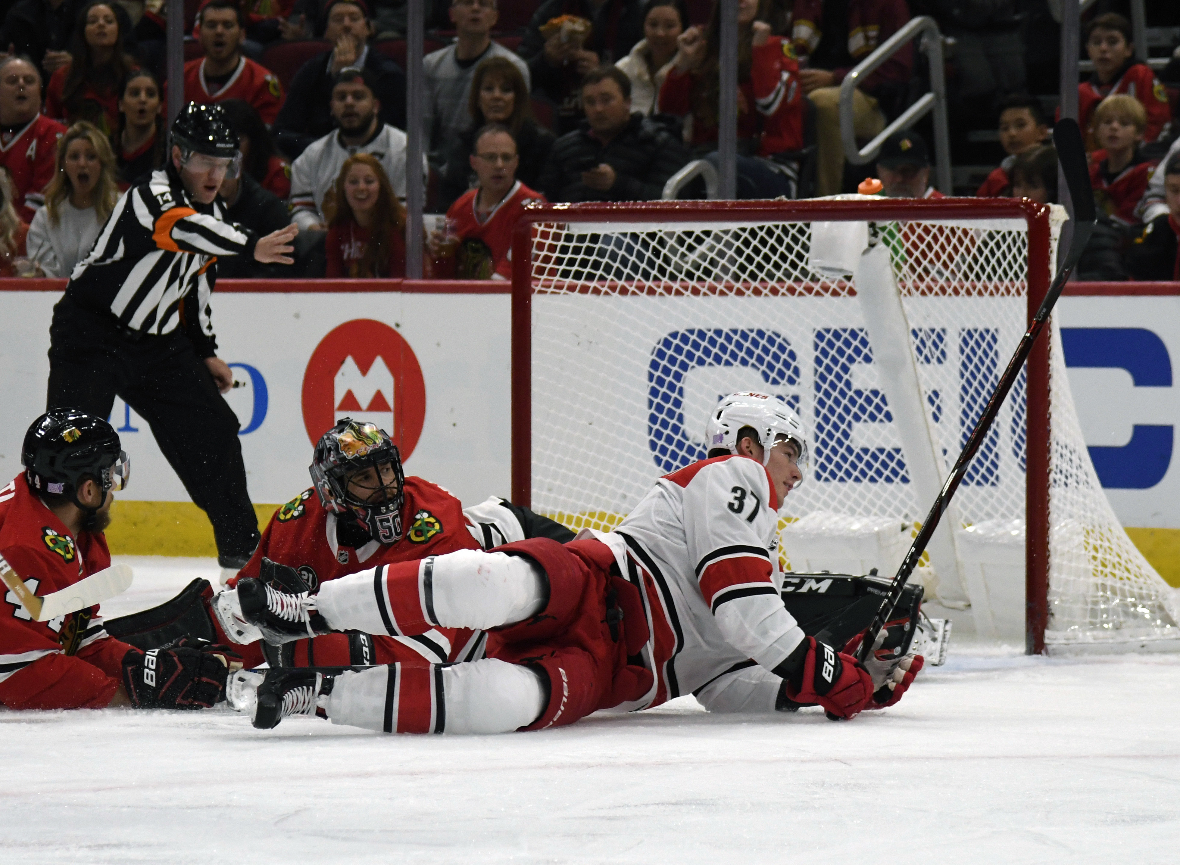 Canes hold on to beat Blackhawks 4-3, spoil Colliton’s debut