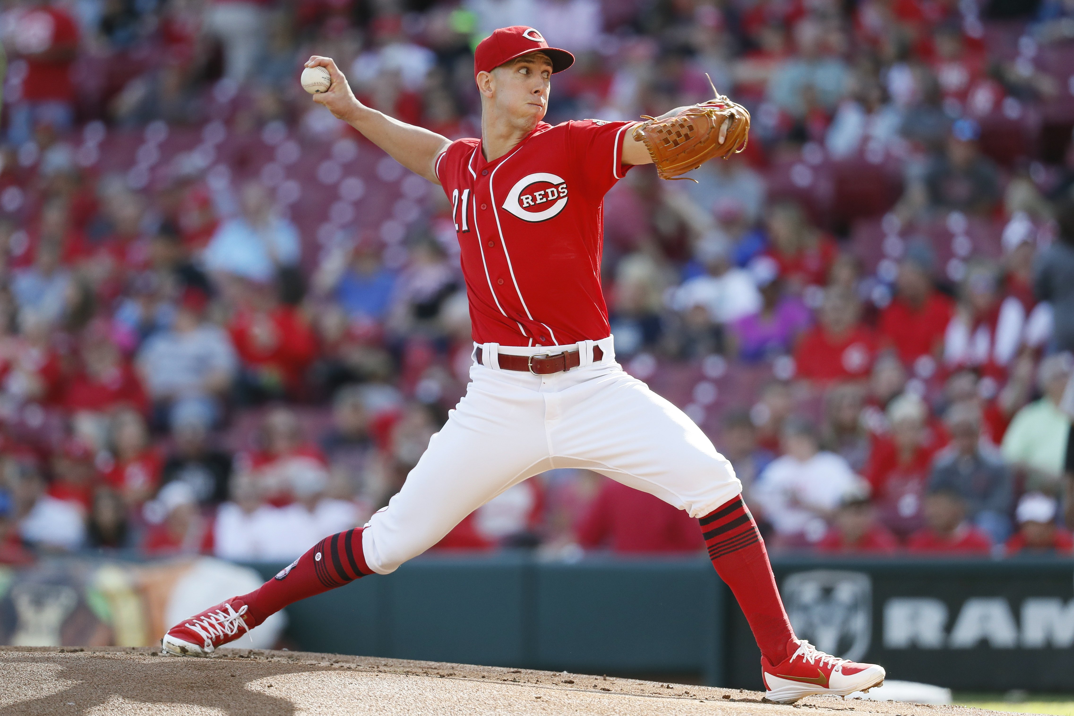 Reds end 7-game losing streak vs Pirates with 3-0 victory