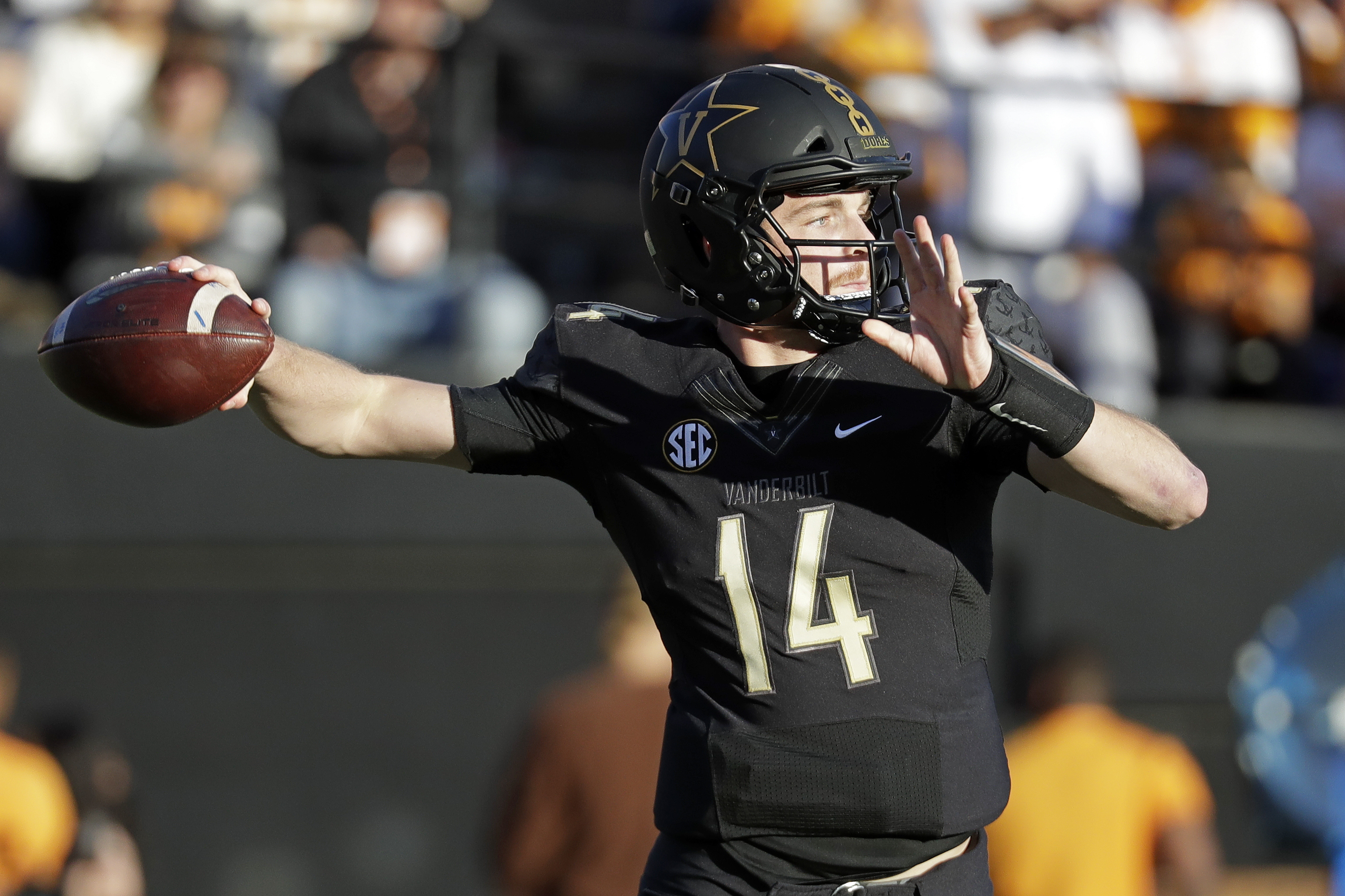 Vandy beats rival Tennessee 38-13 for 2nd bowl in 3 seasons