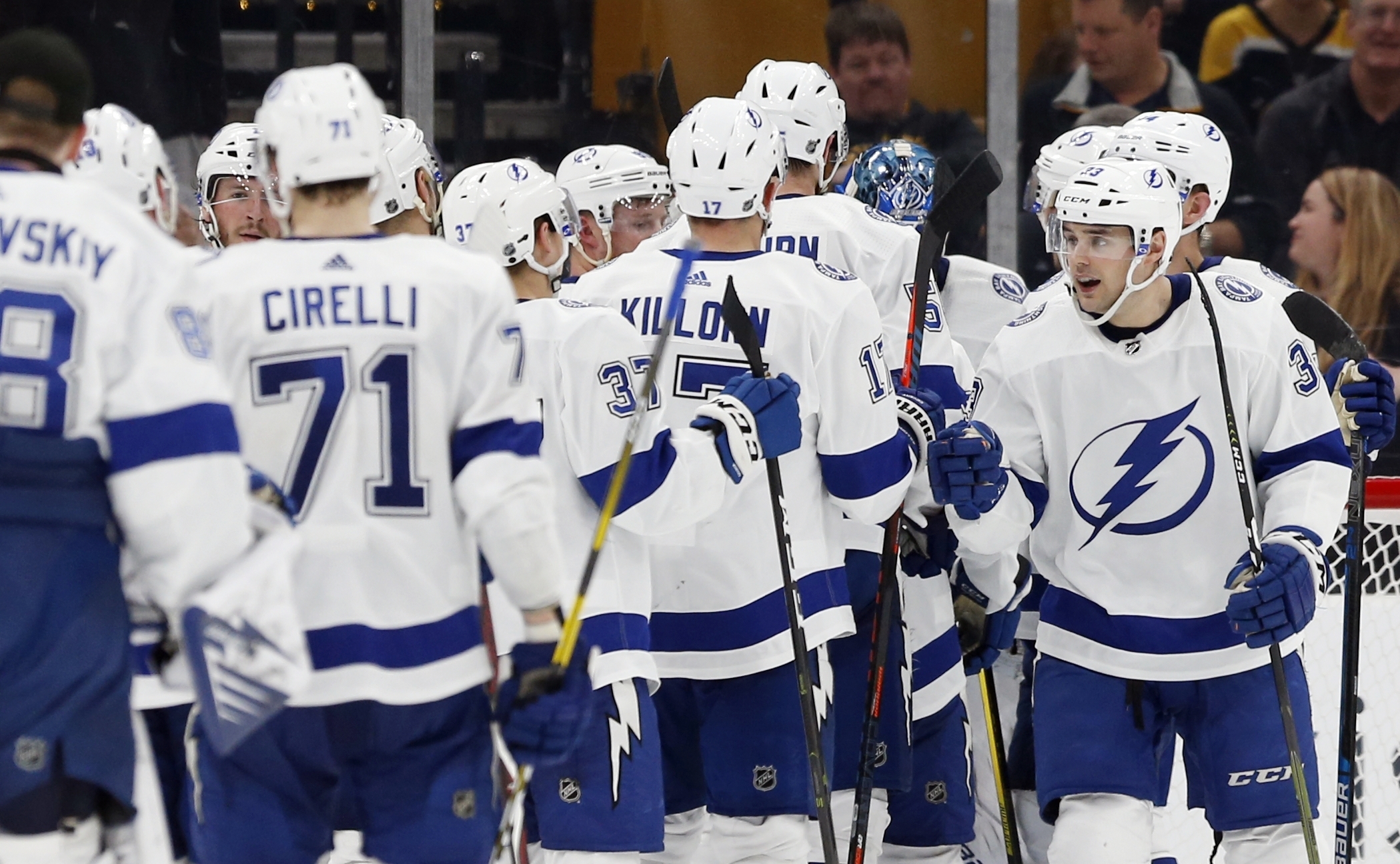 Lightning ties NHL record with 62nd win, beat Bruins 6-3