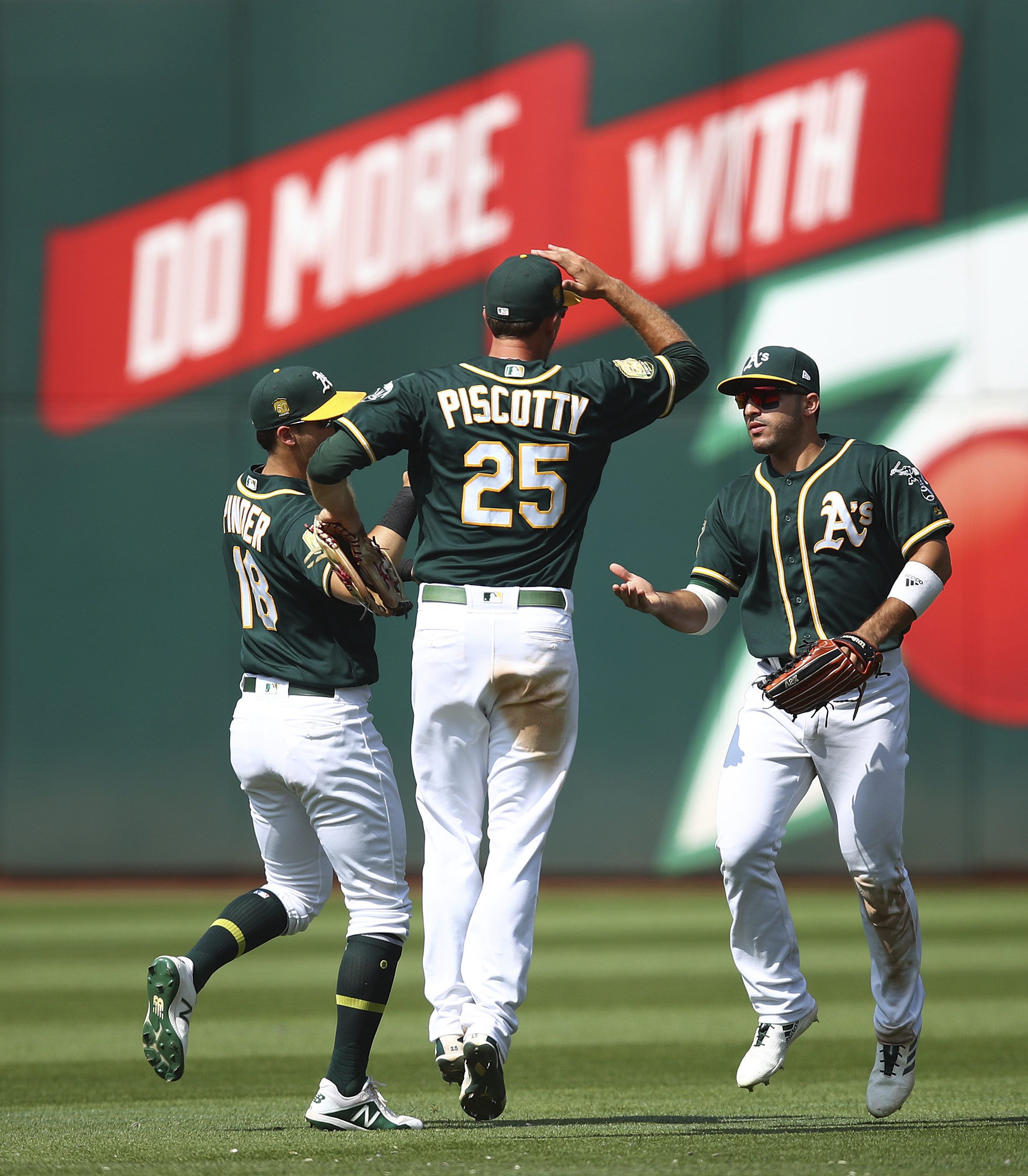 Athletics beat Astros 7-1 to move into tie for AL West lead