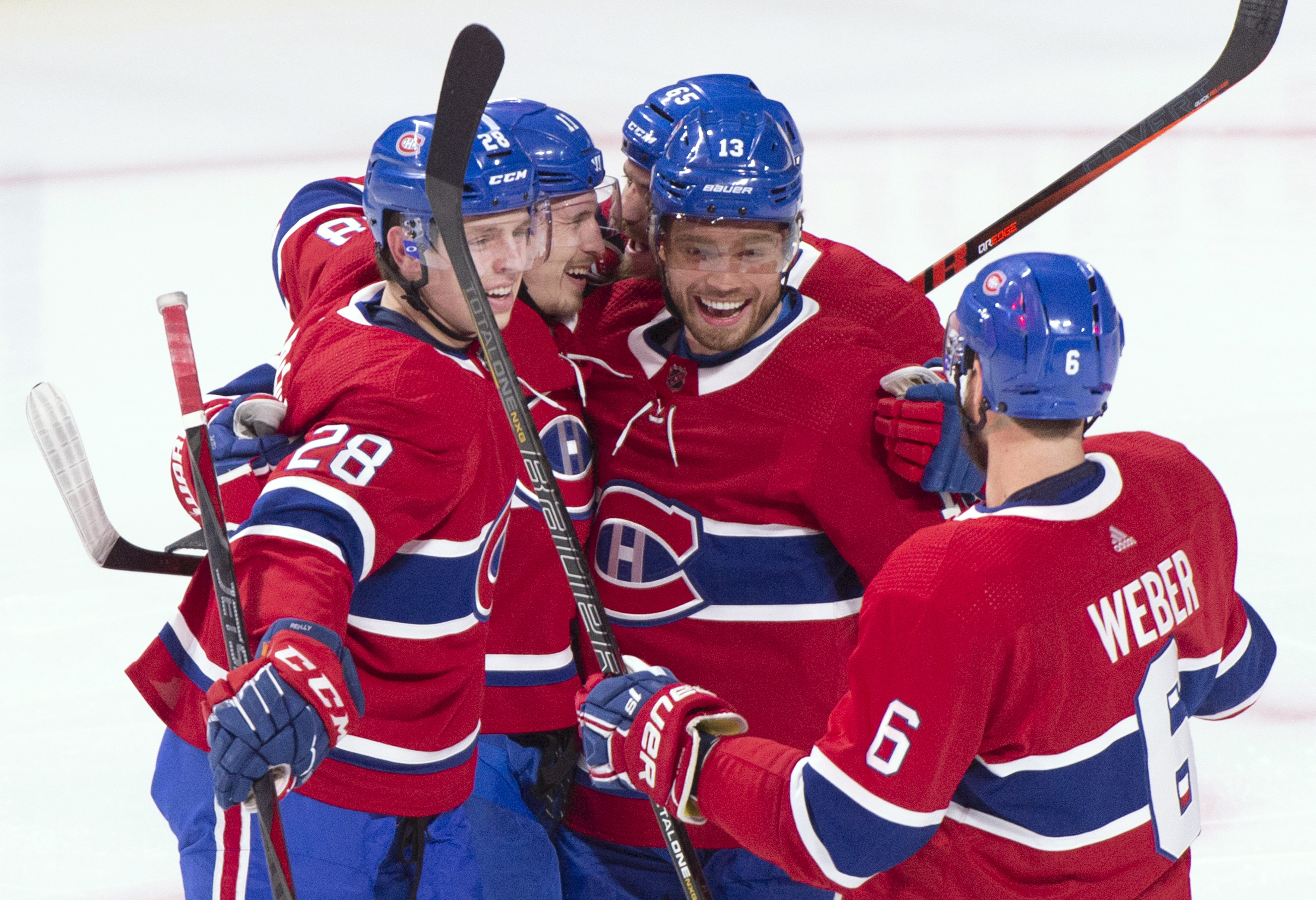 Gallagher gets hat trick, Canadiens beat Flyers 5-1