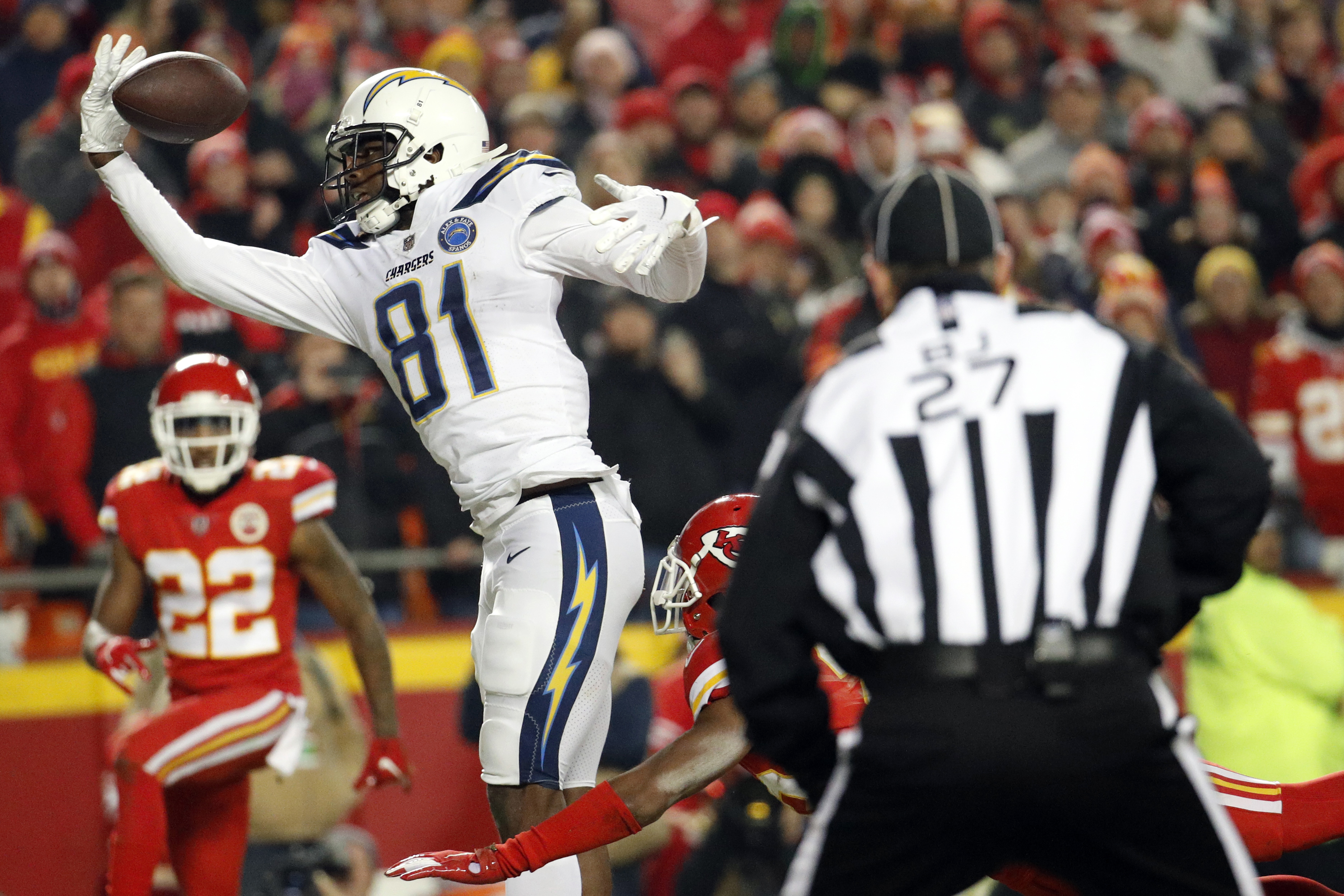 Chiefs left to stew over missed chances against Chargers