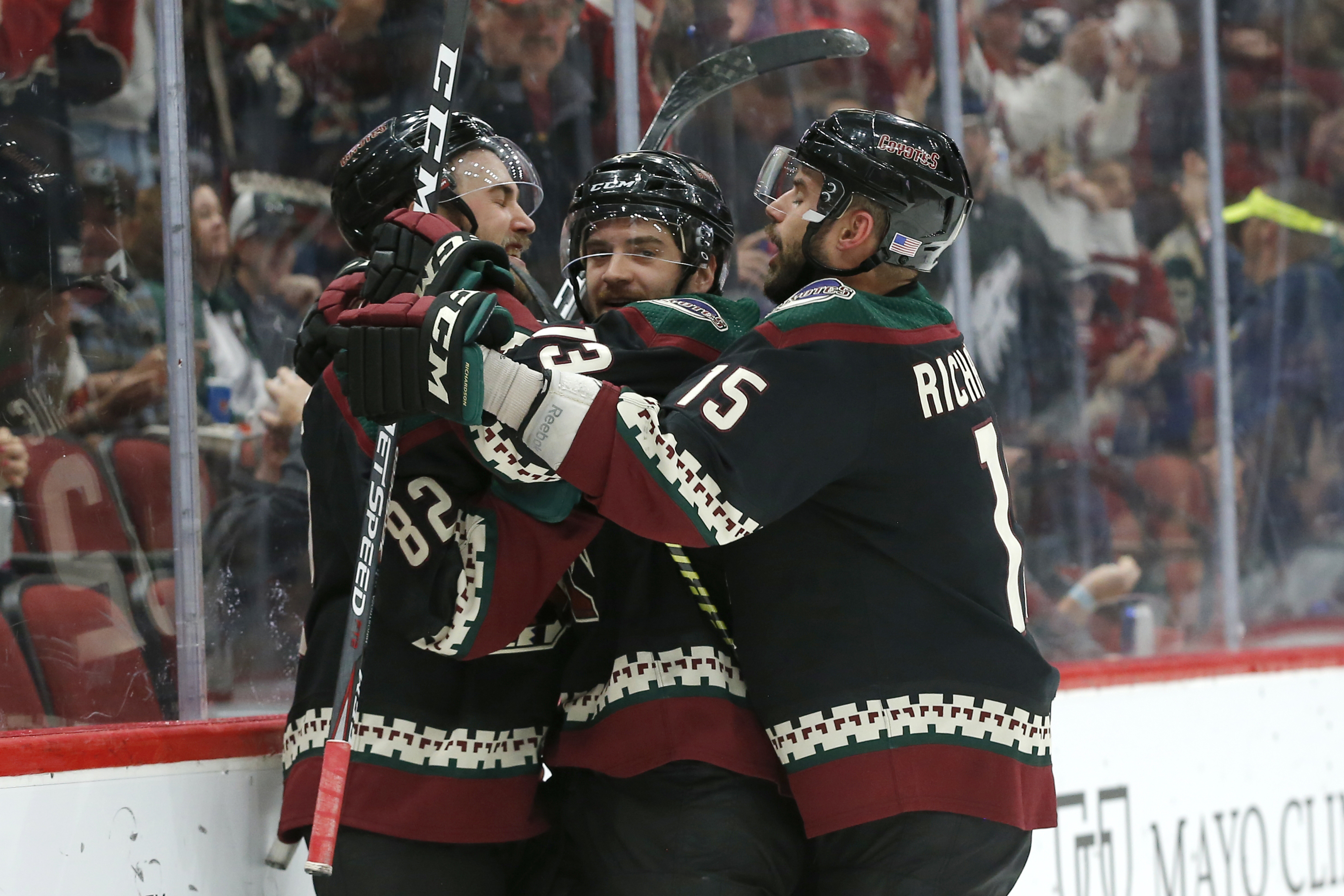 Coyotes sign GM John Chayka to long-term extension