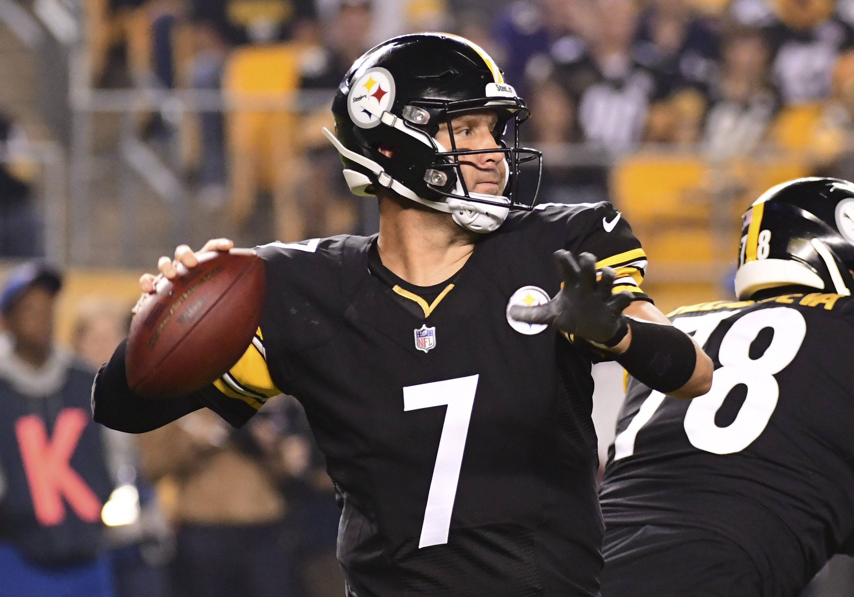 Steelers offense sputters in second half against Ravens