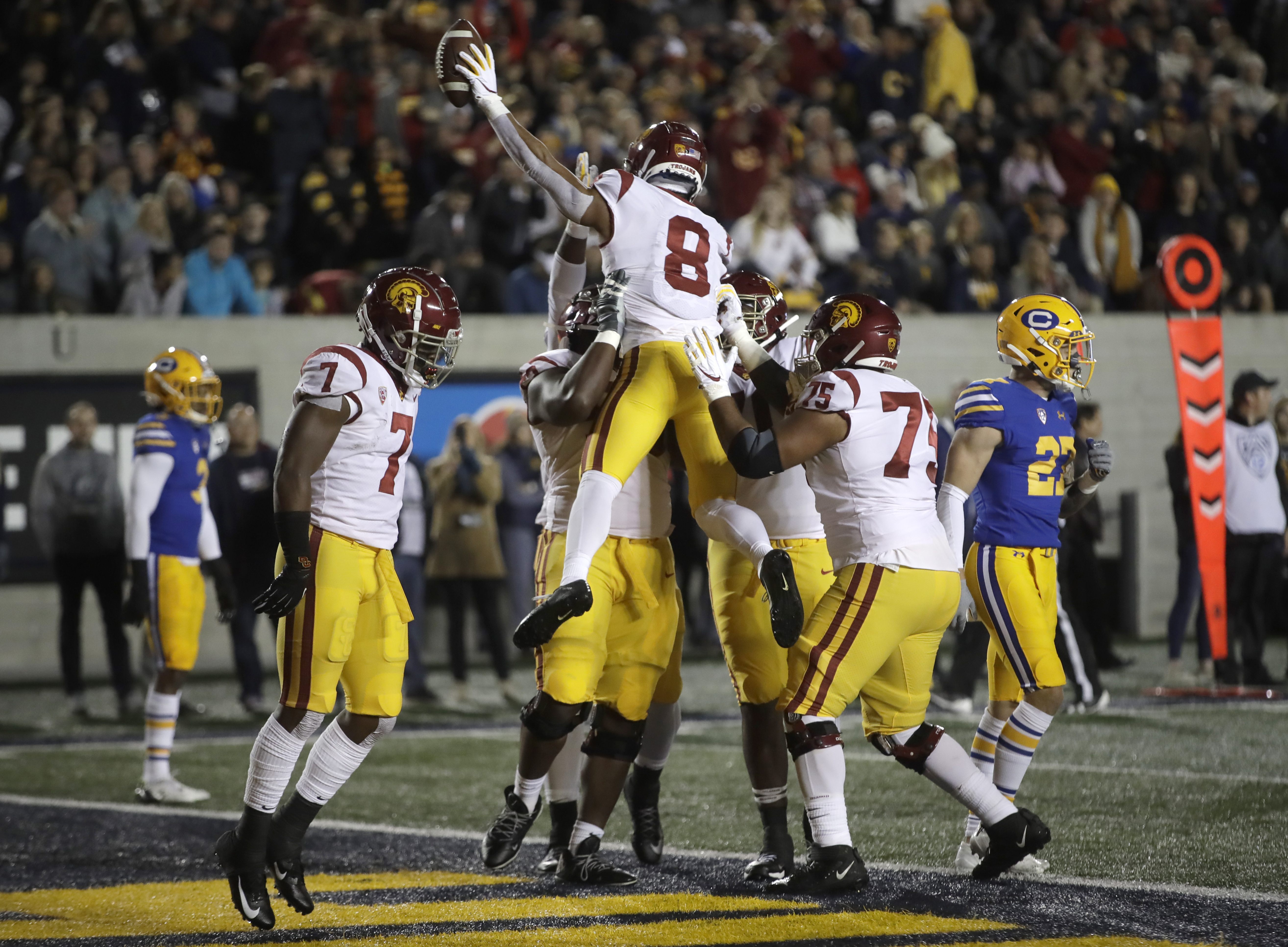 Slovis’ 4 TD passes lead USC past California 41-17