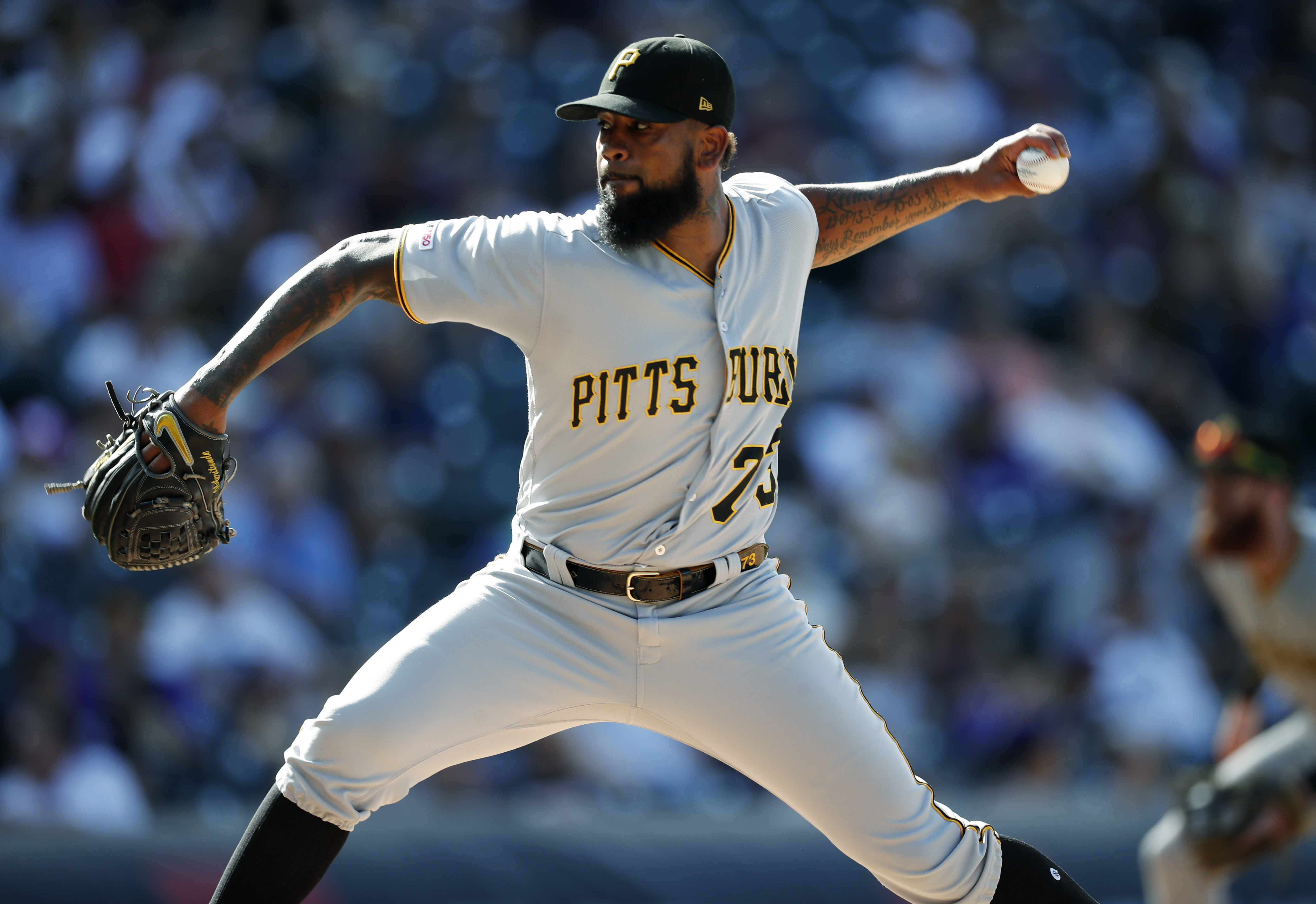 Pirates closer Vázquez arrested on child sex charges