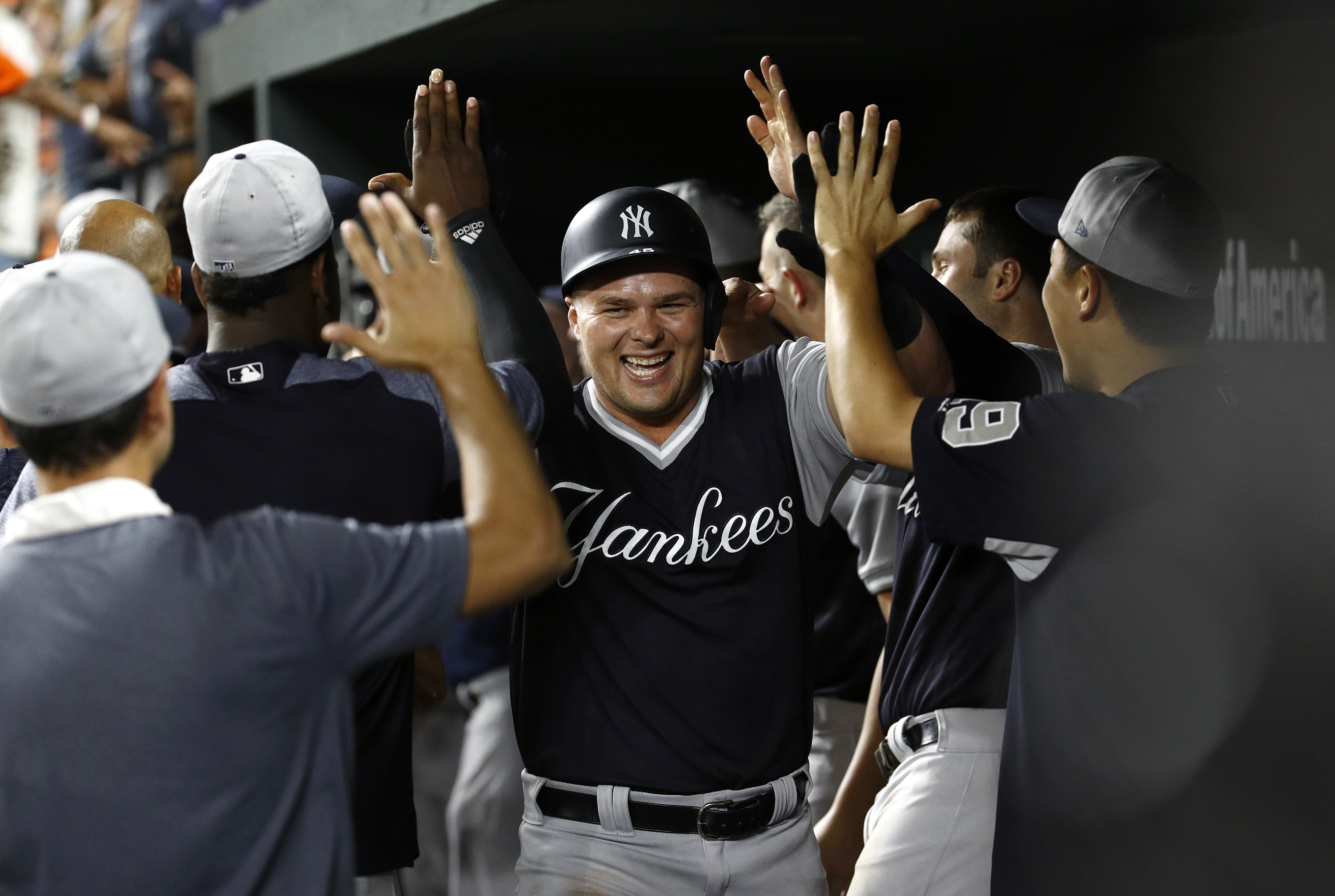 Voit hits 2 HRs, Britton closes, Yanks top Orioles 7-5 in 10