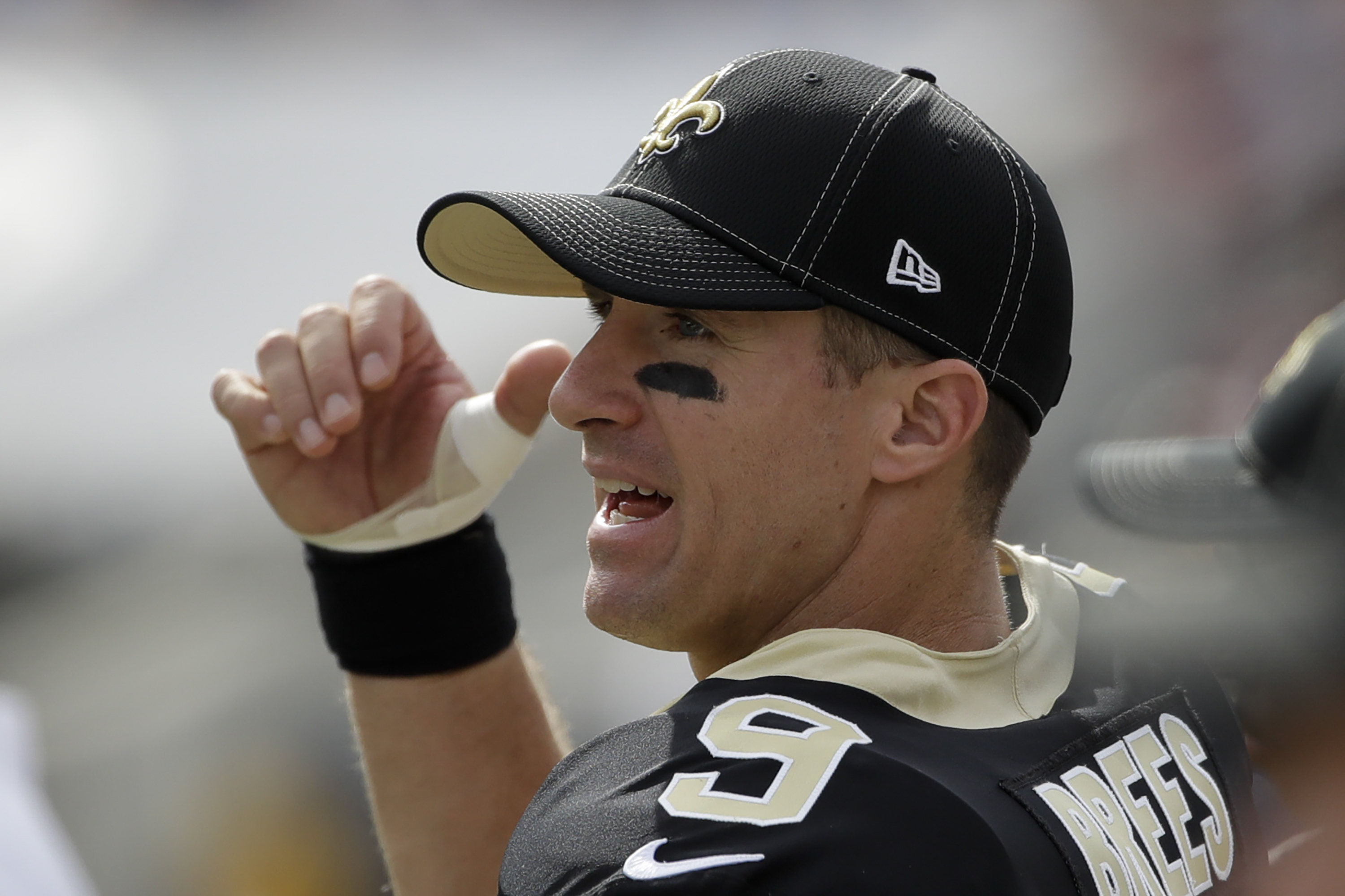 AP source: Saints' Brees has torn ligament in thumb