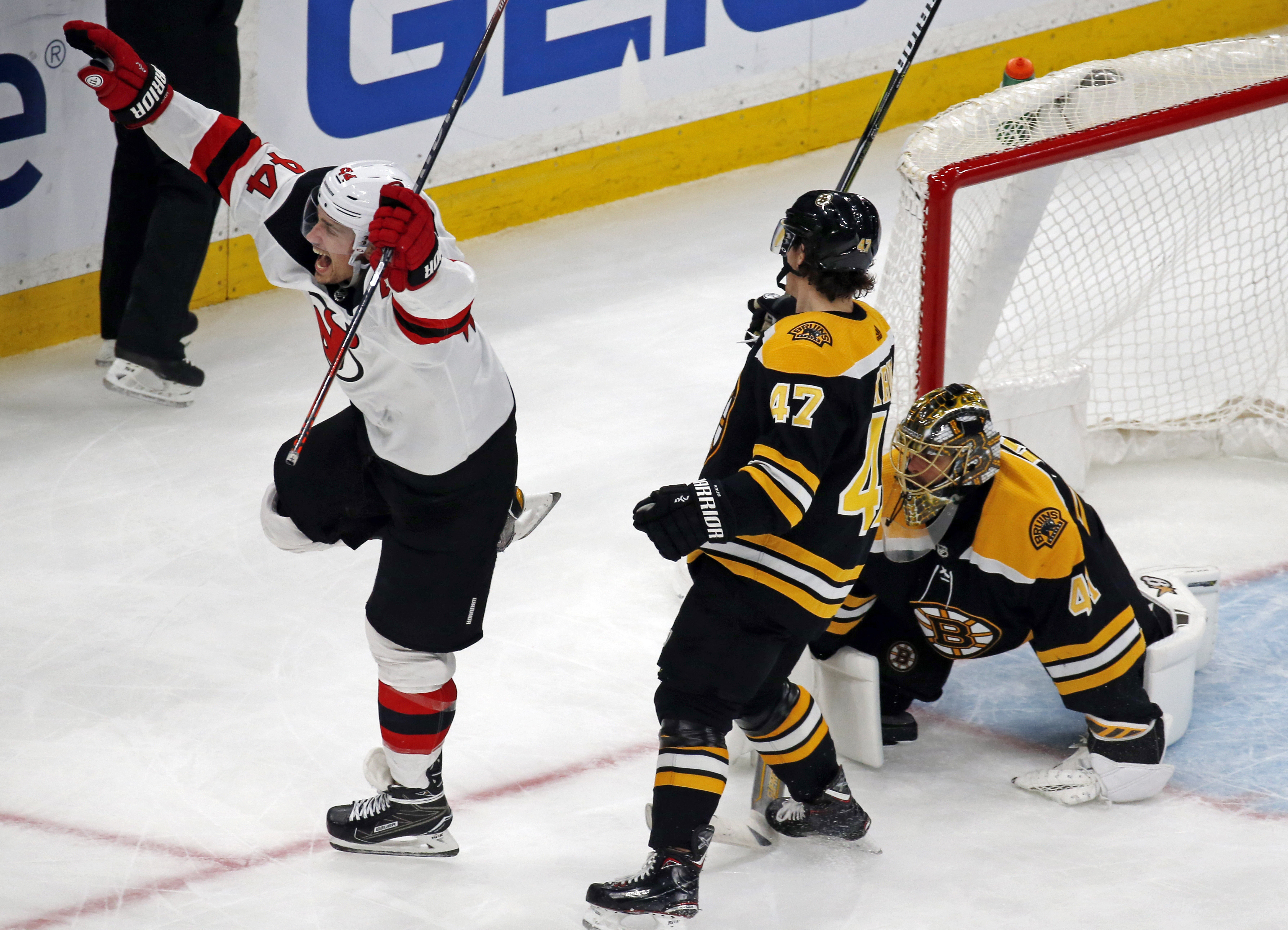Blackwood picks up first NHL win, Devils beat Bruins 5-2