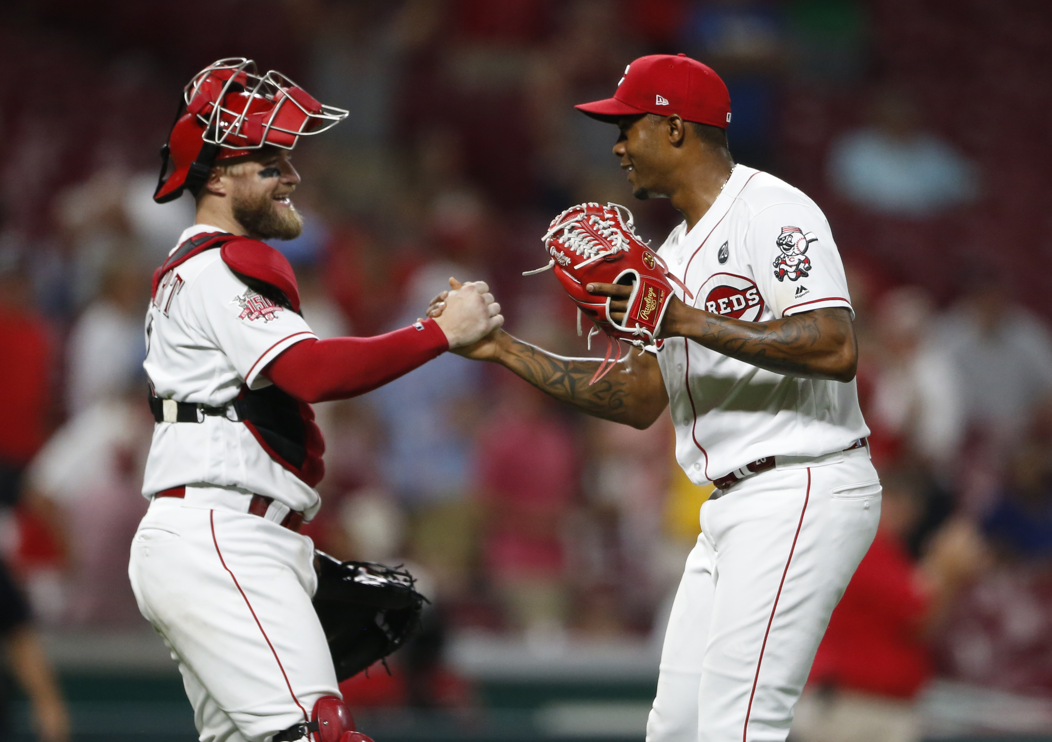 Gray, Reds stop Cardinals' win streak with 2-1 victory
