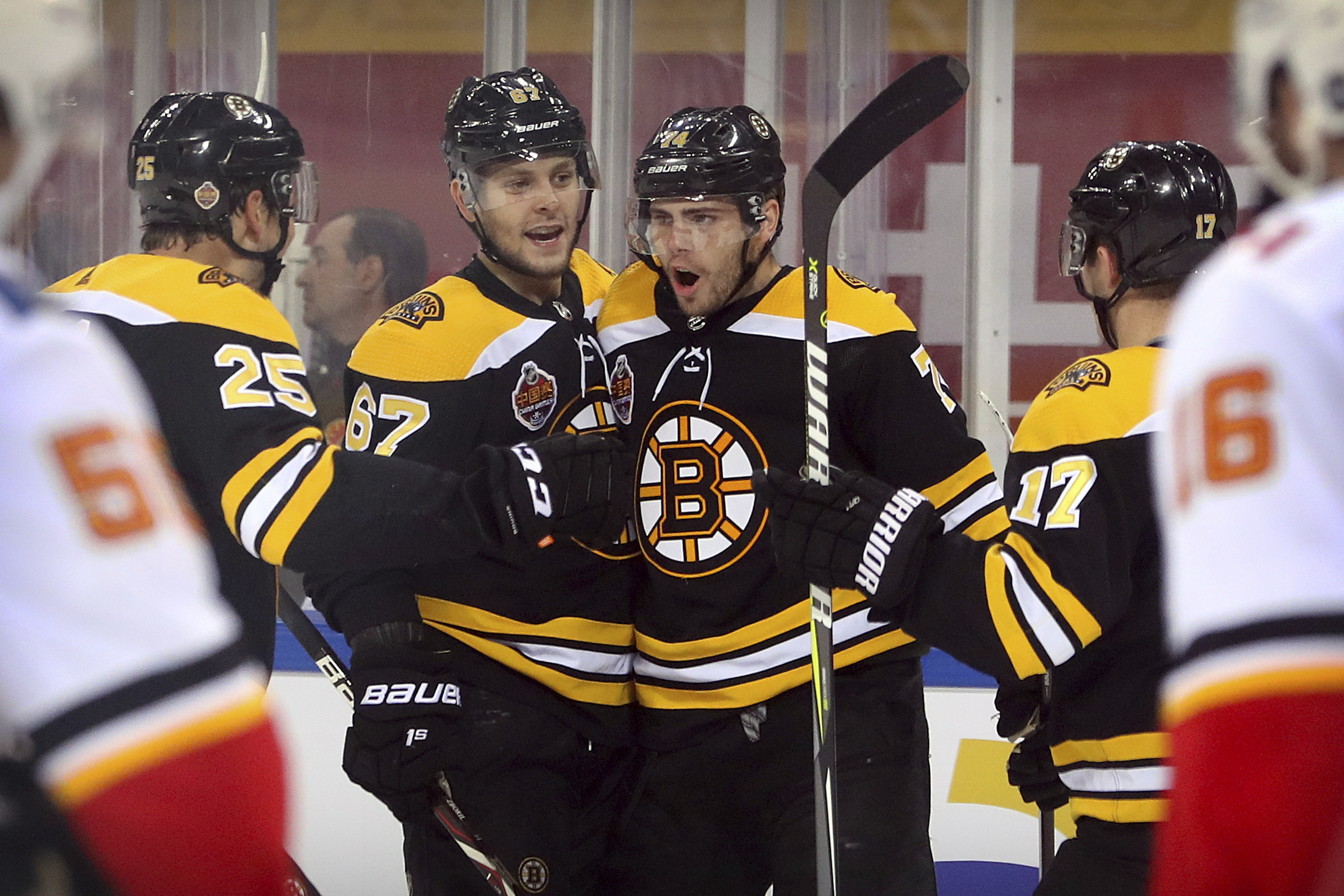 Bruins, Lightning among top challengers to Capitals in East