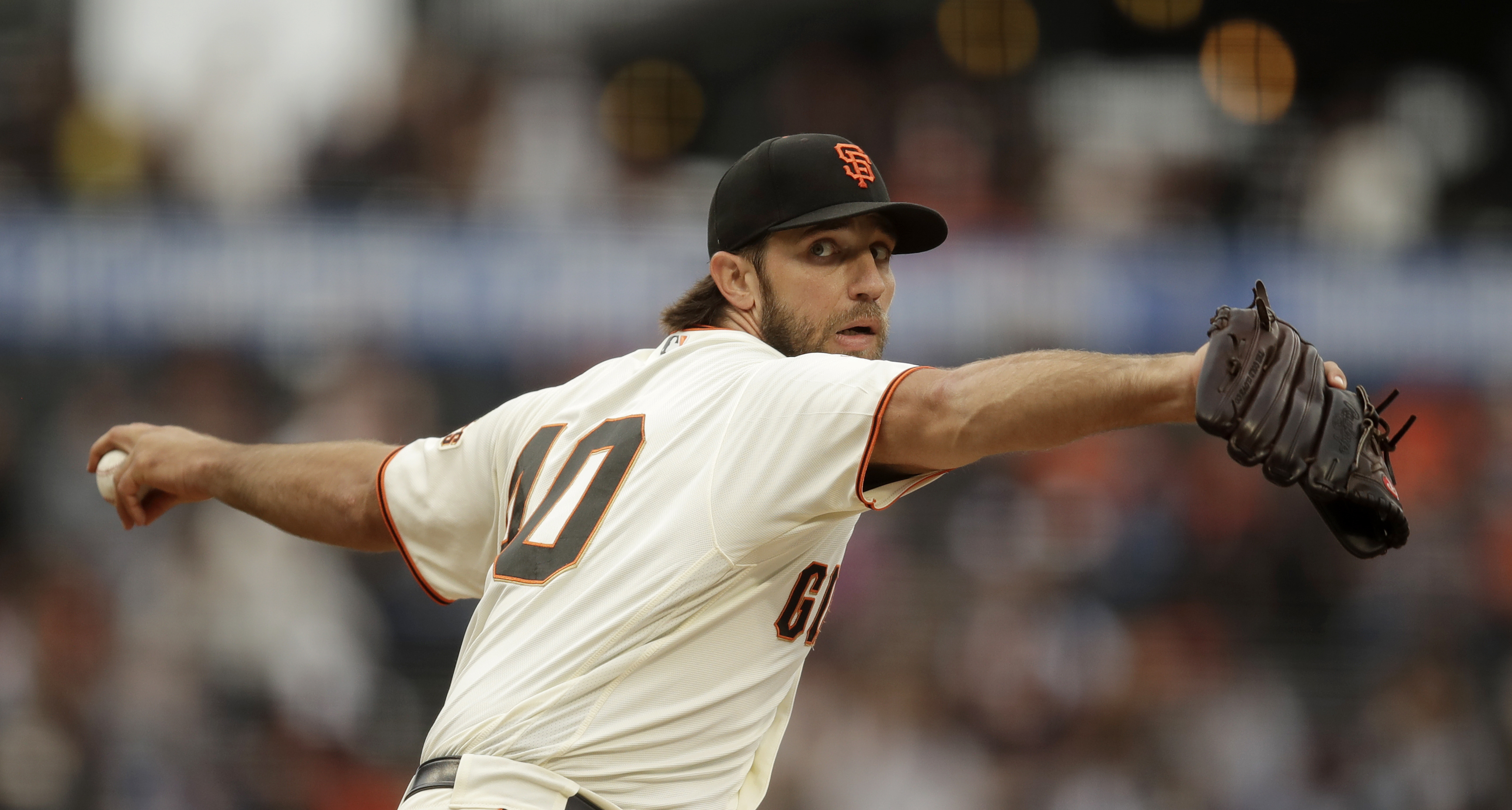 Bumgarner shines, Giants top Mets in 16 for 6th in a row