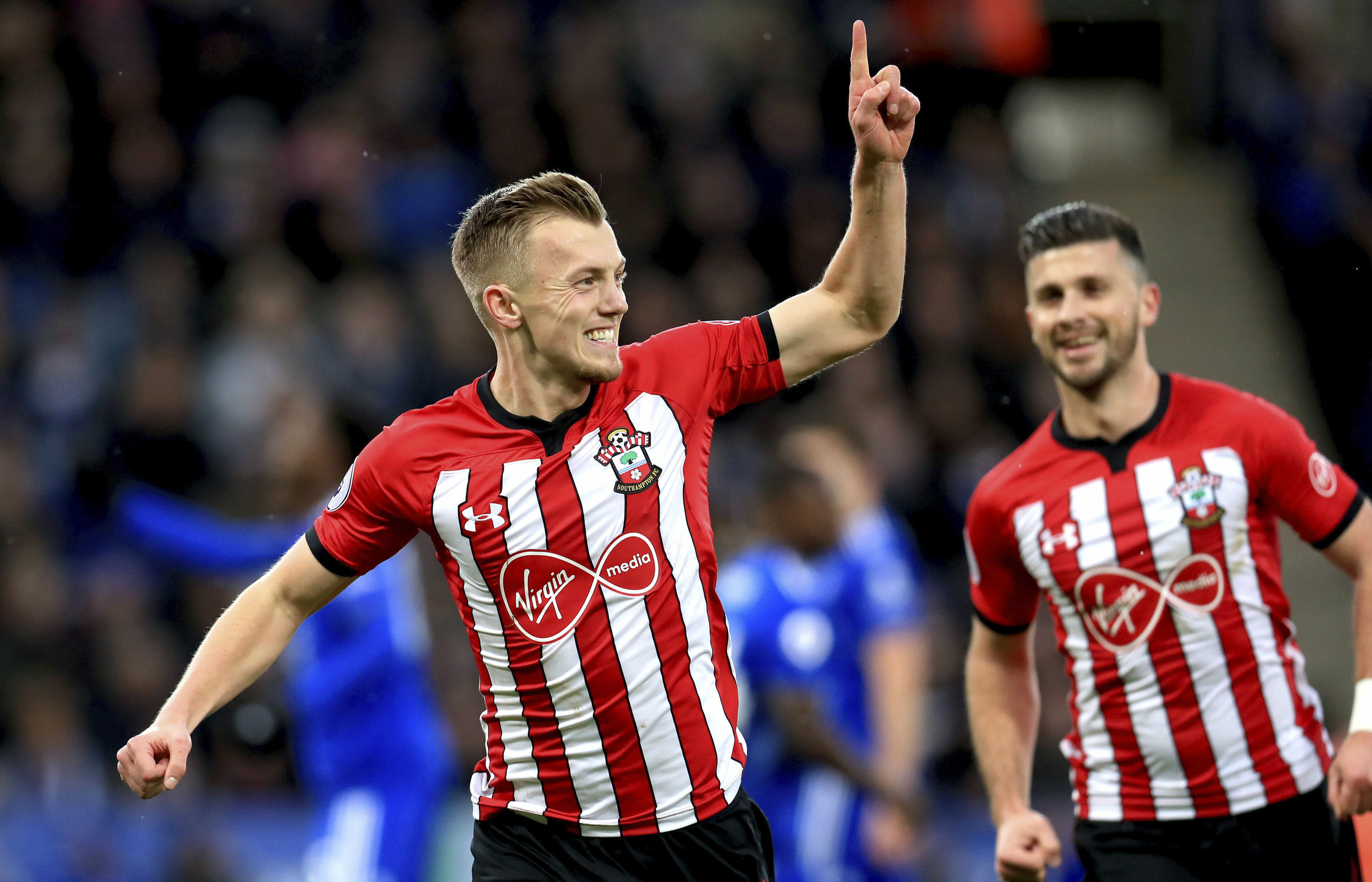 Southampton out of relegation zone with 2-1 win vs Leicester