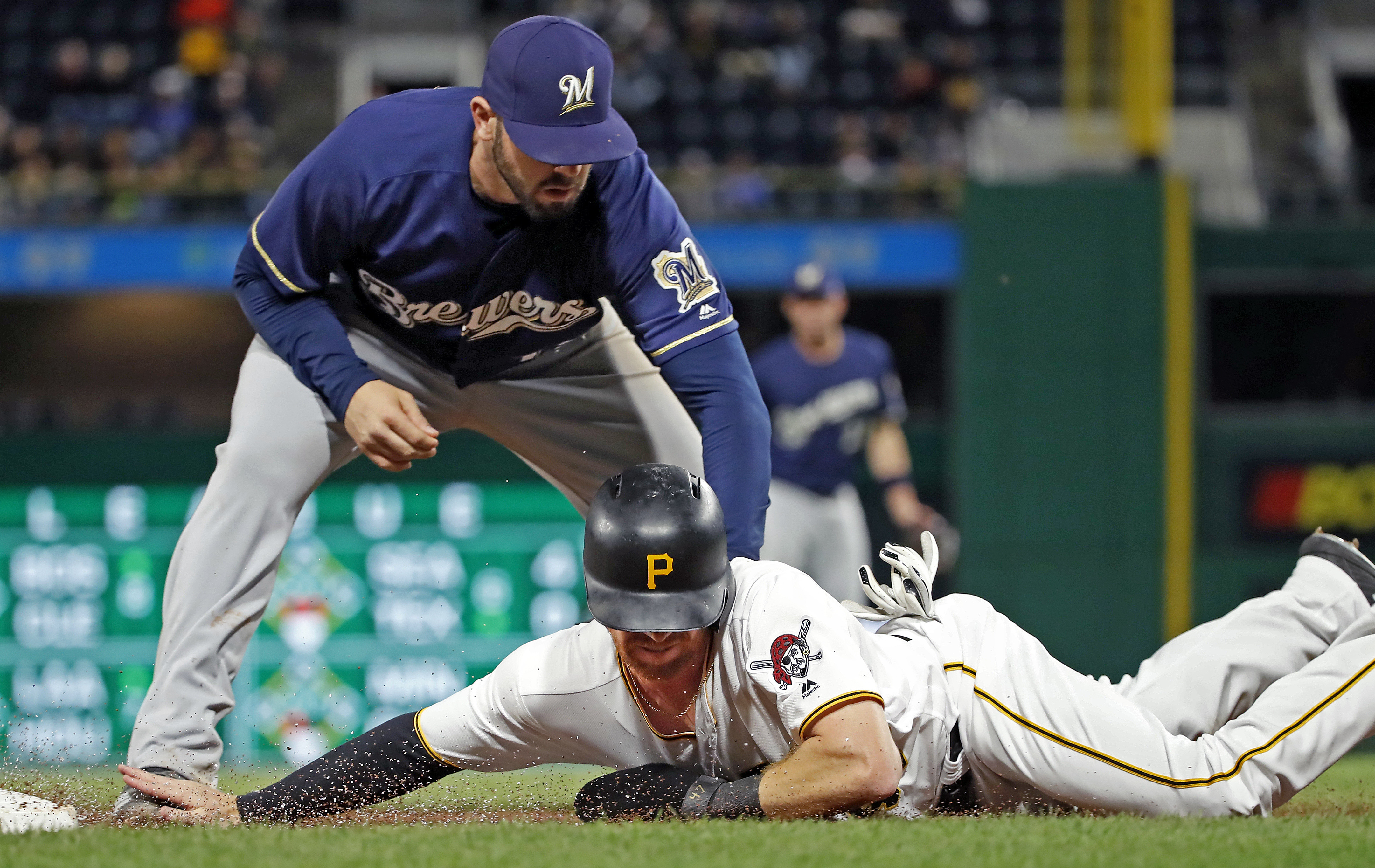 Brewers blanked by Williams, bullpen in 3-0 loss to Pirates