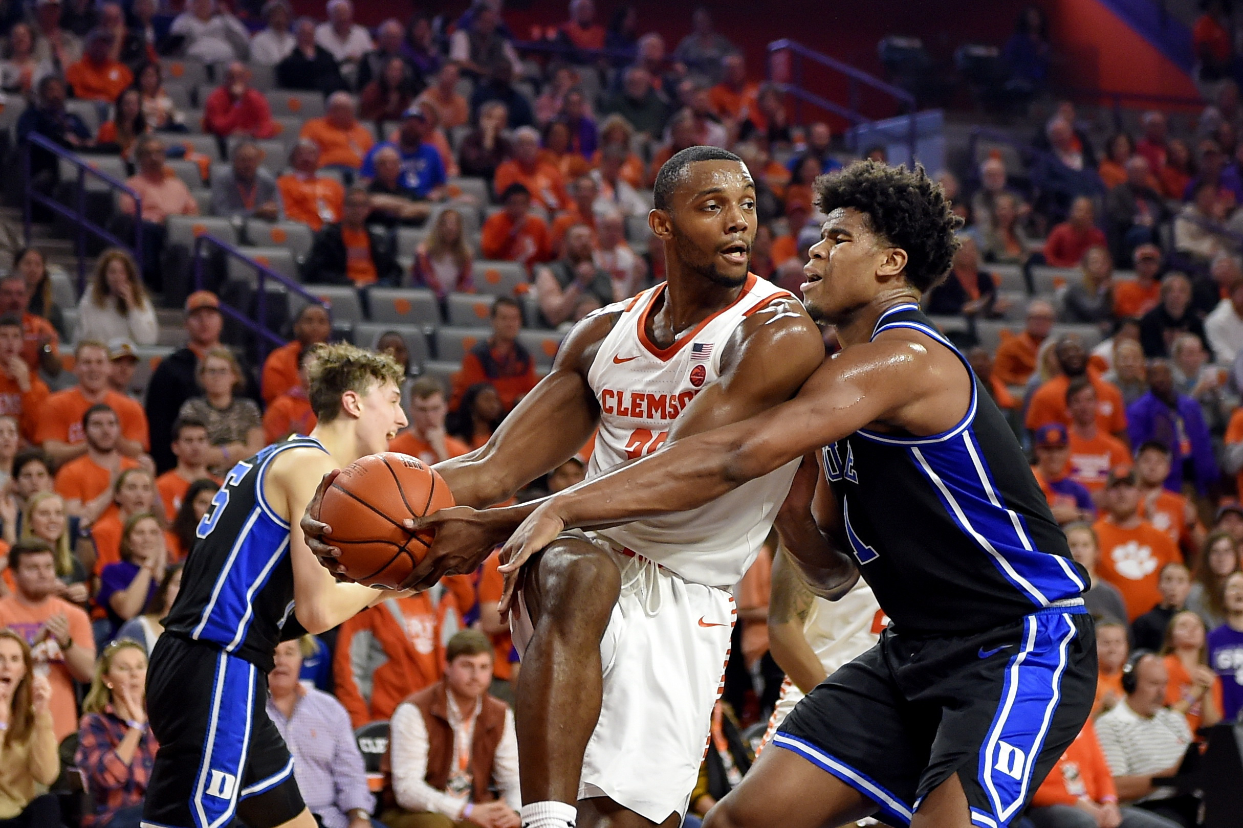 Consolation prize: Clemson knocks off No. 3 Duke in hoops