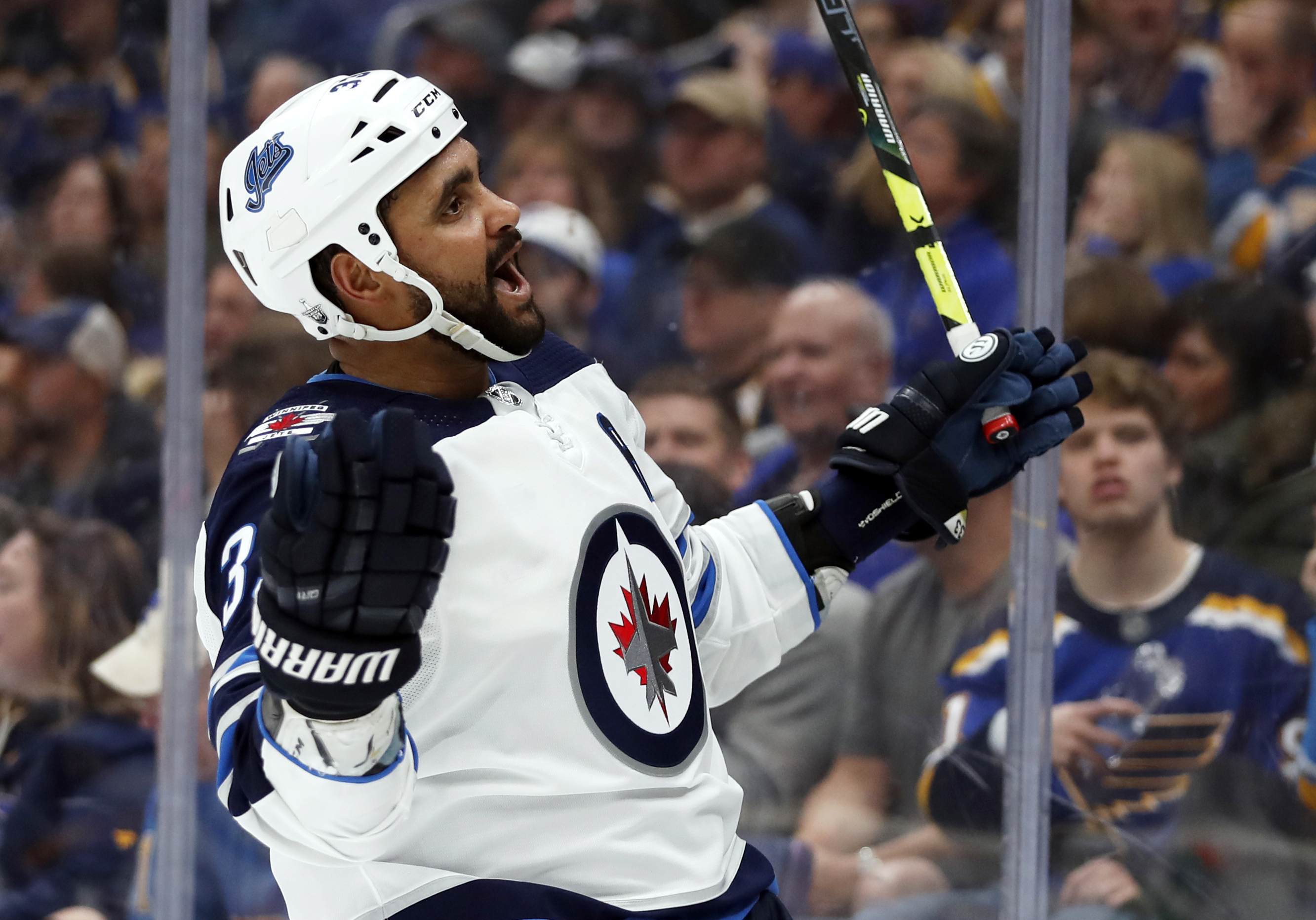Jets bounce back with 6-3 win over Blues